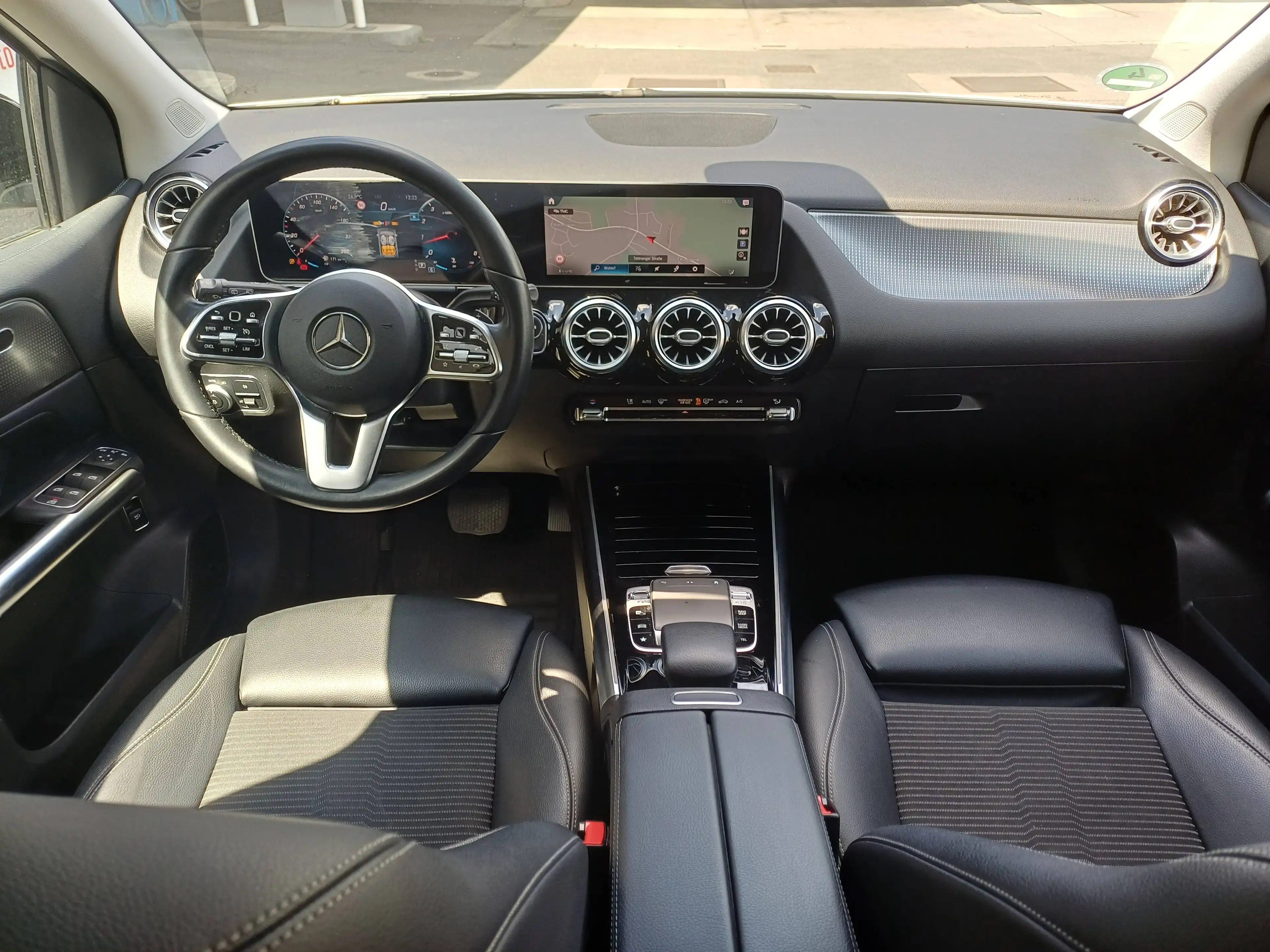 Mercedes-Benz B 220 B 220 4Matic Edition 19 (247.045) — photo 9