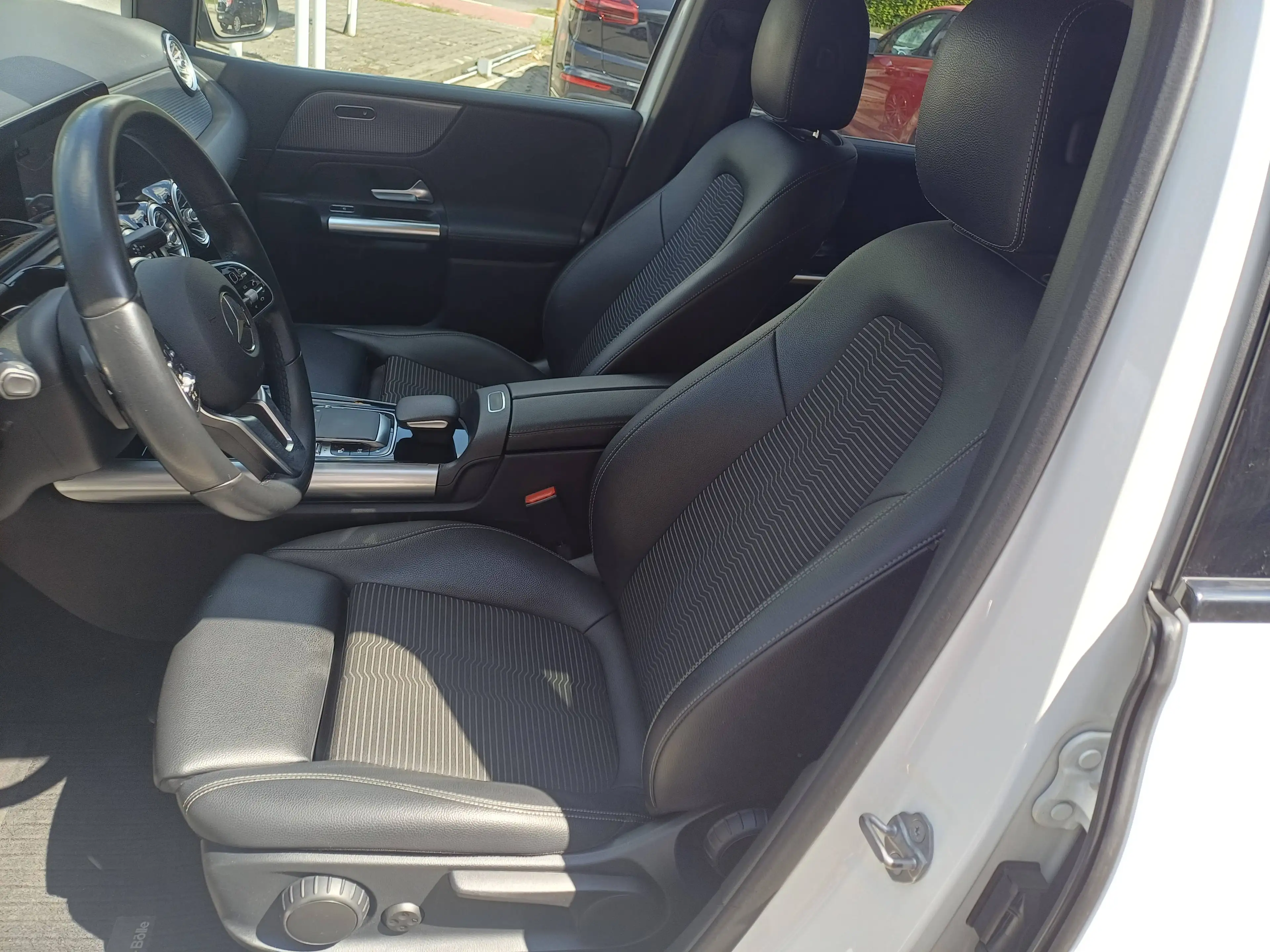 Mercedes-Benz B 220 B 220 4Matic Edition 19 (247.045) — photo 11