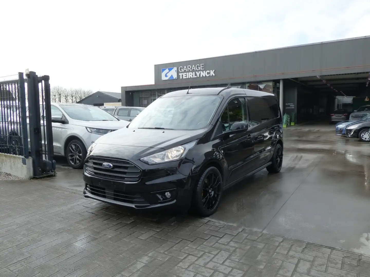 Ford Transit Connect L2 1.5 TDCi 120pk Automaat 3pl SPORT Camera (71229 Zwart - 1