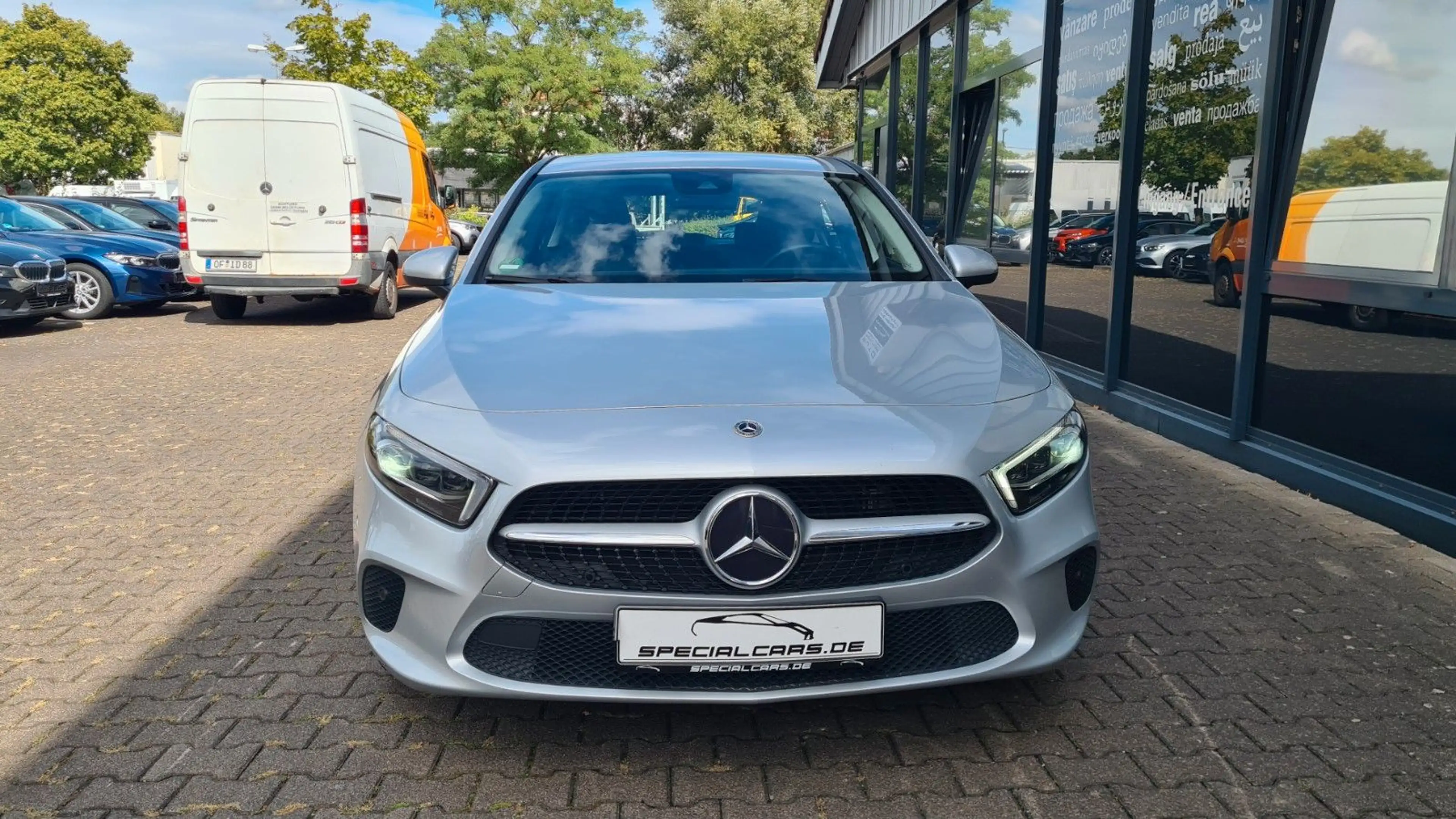 Mercedes-Benz A 250 e 8G DCT - MULTIBEAM - AHK - MASSAGE - — photo 2