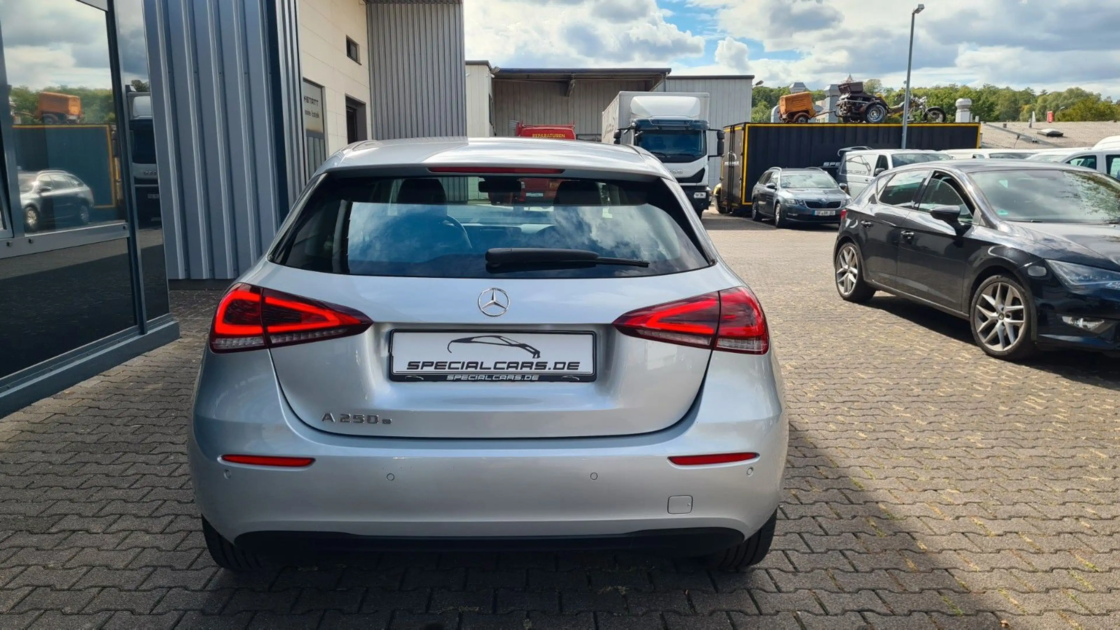 Mercedes-Benz A 250 e 8G DCT - MULTIBEAM - AHK - MASSAGE - — photo 6
