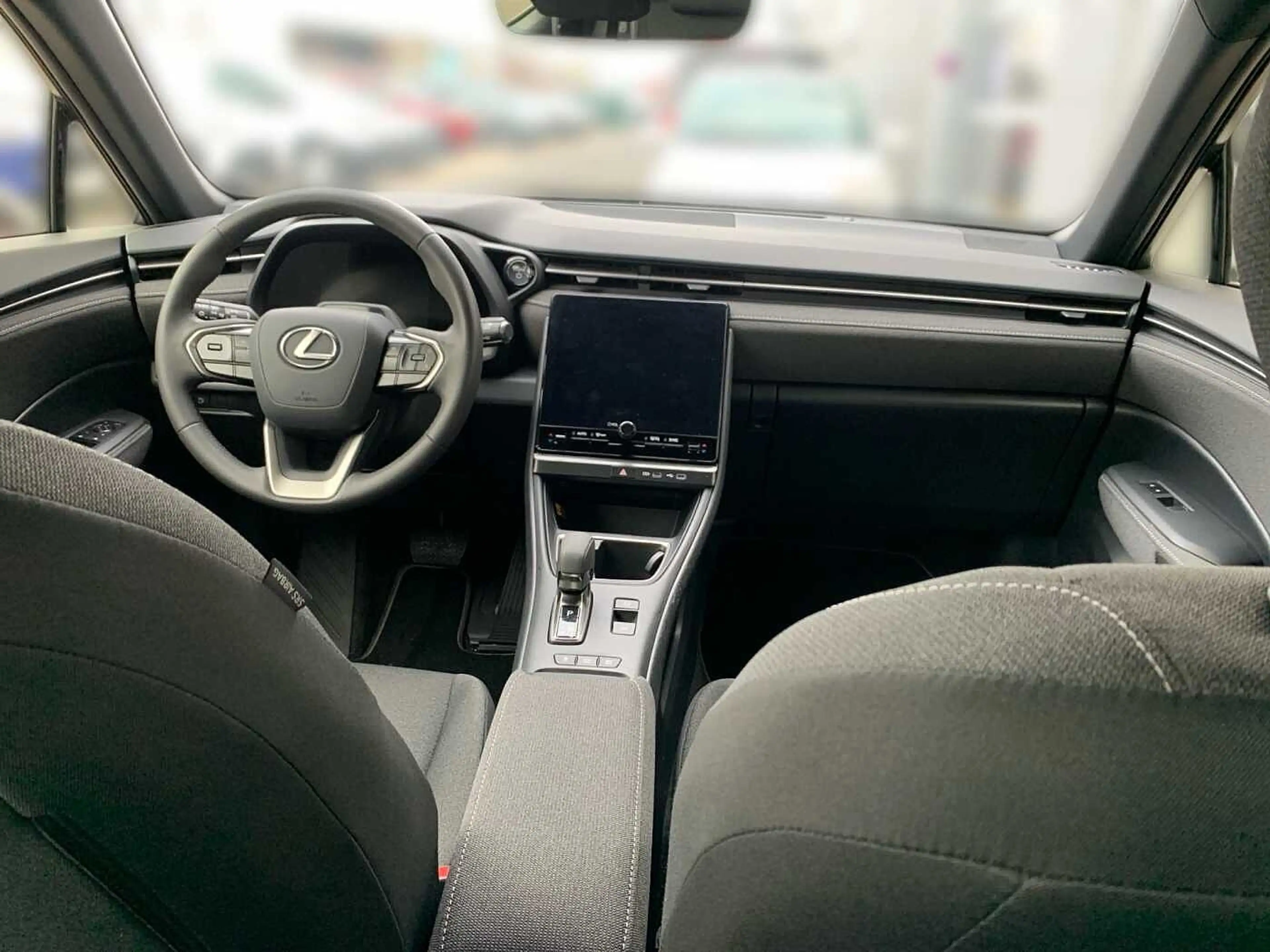 Lexus LBX 1.5 Hybrid + Komfortpaket Allwetterreifen — photo 8
