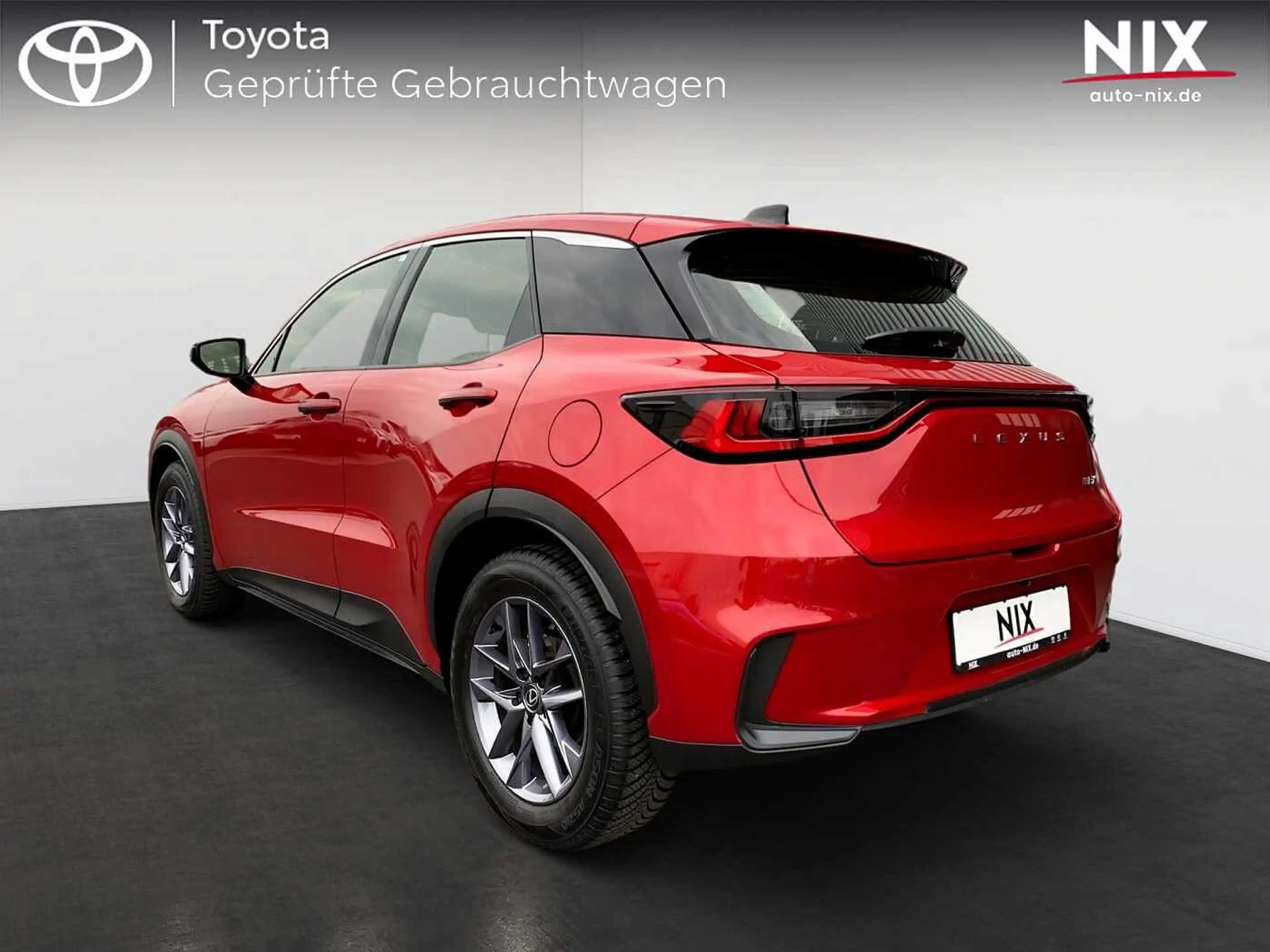 Lexus LBX 1.5 Hybrid + Komfortpaket Allwetterreifen — photo 2