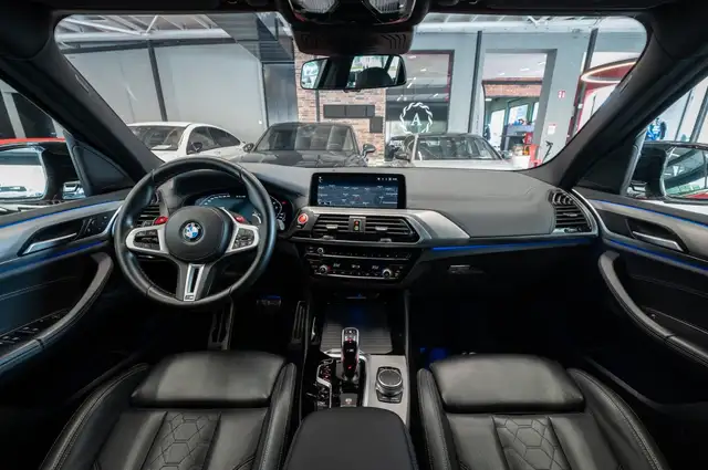 BMW X3 M view 15