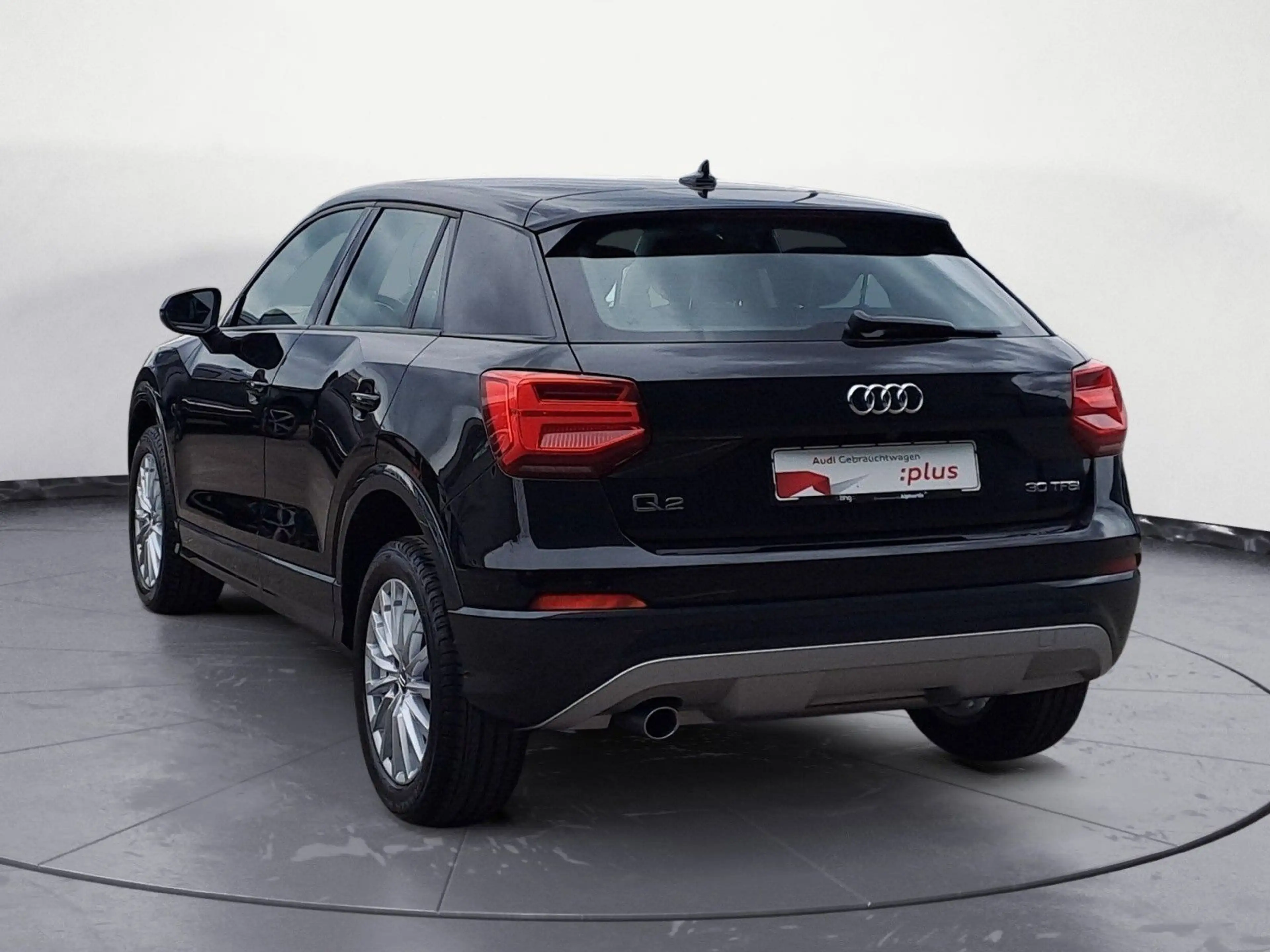 Audi Q2 1.0 TFSI design LED Kamera GRA 1.0 TFSI desig — photo 4