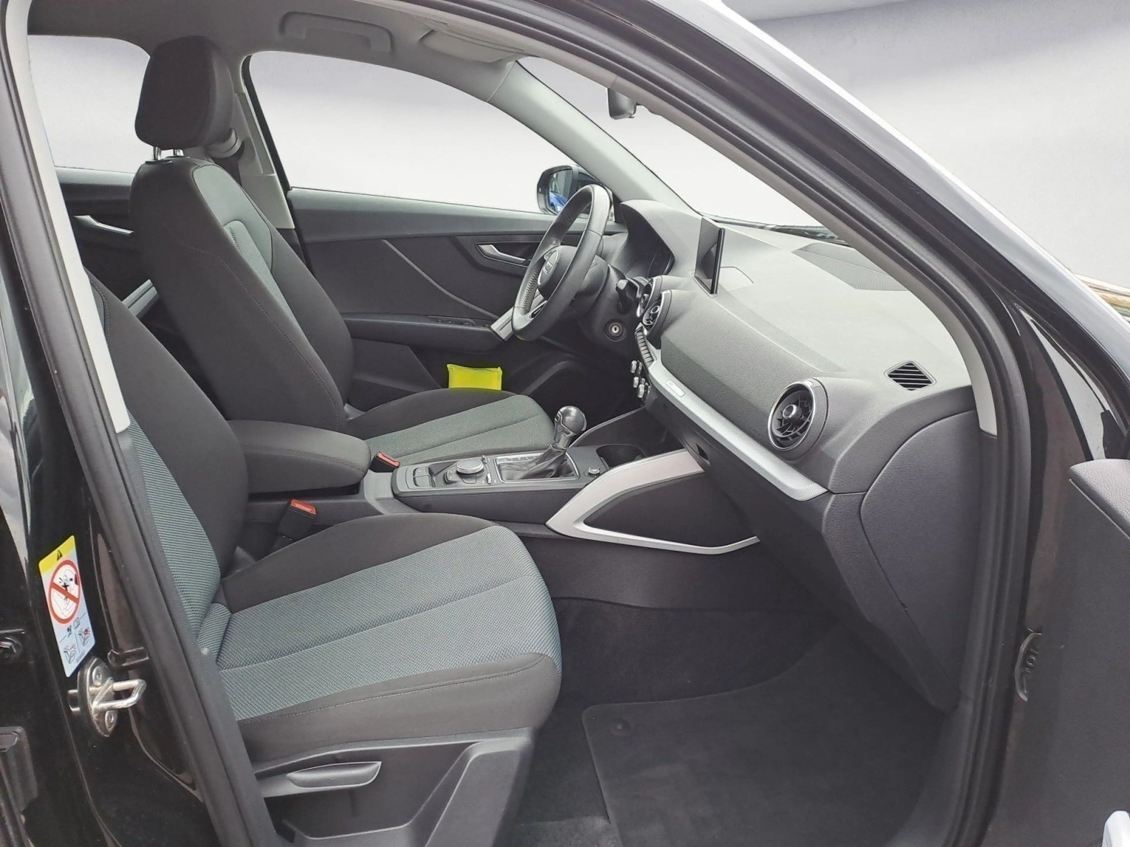 Audi Q2 1.0 TFSI design LED Kamera GRA 1.0 TFSI desig — photo 9