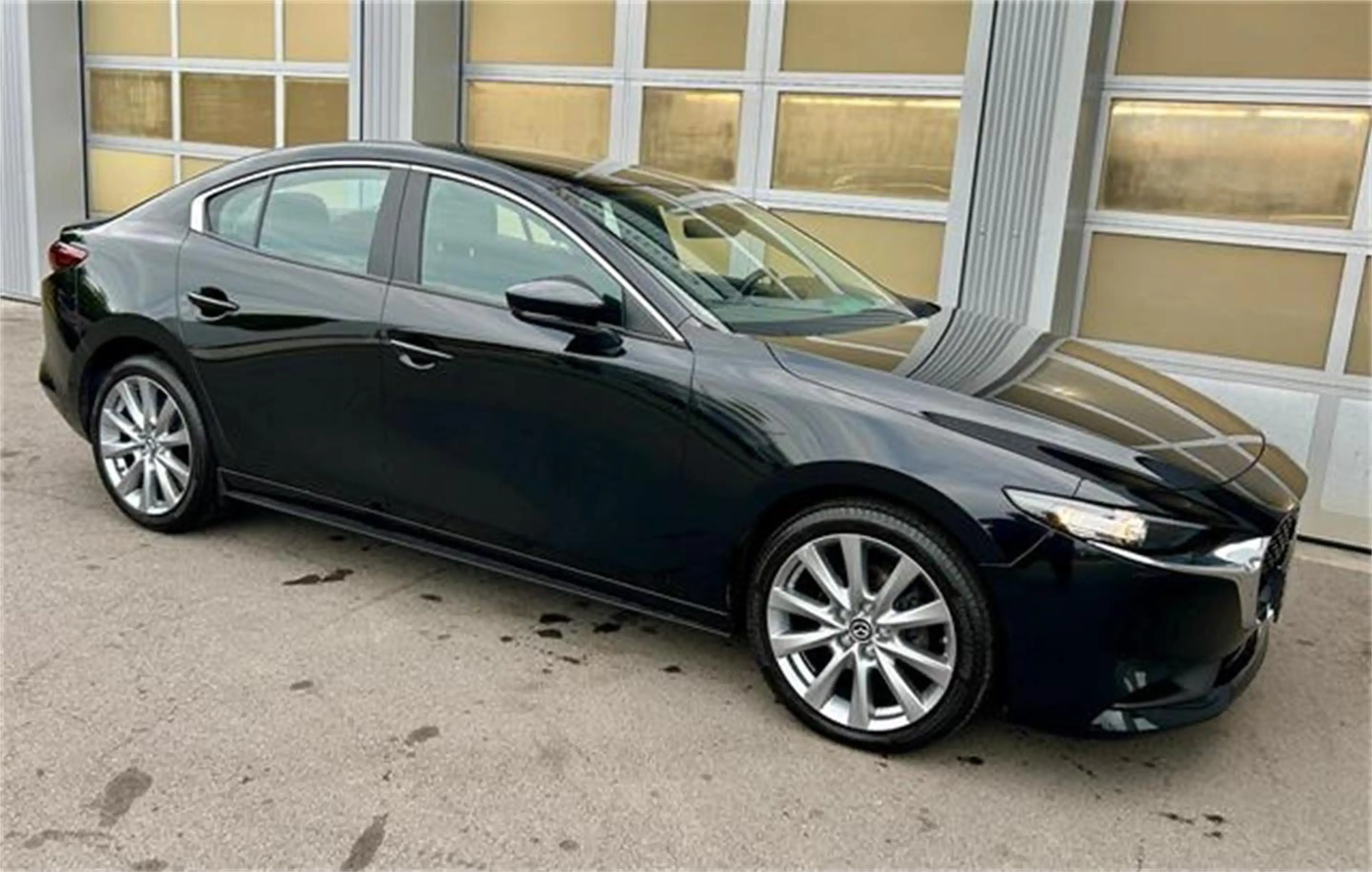 Mazda 3 Sedan e-Skyactiv G122 Exclusive-Line LIMOUSINE m — photo 6