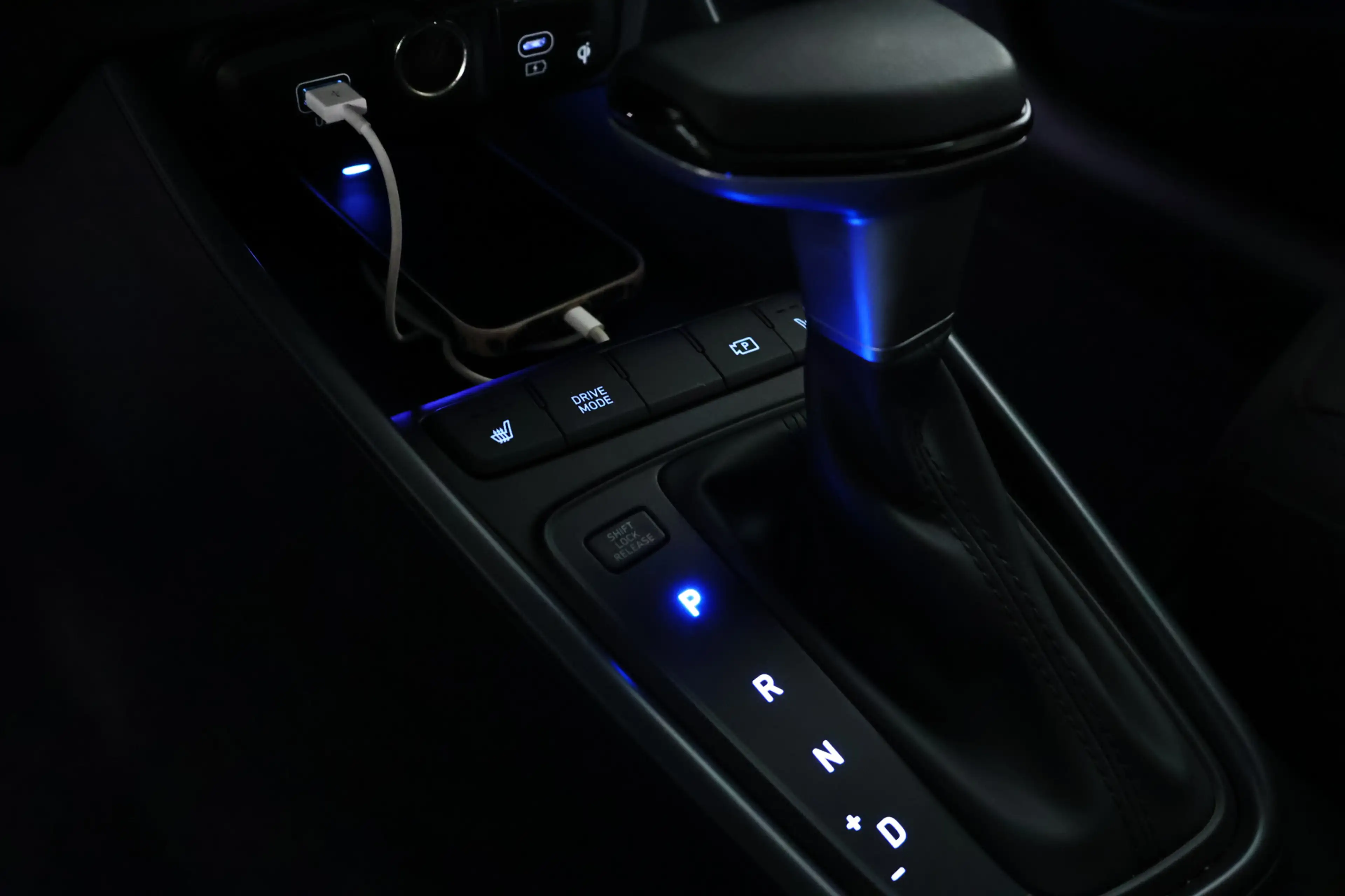 Hyundai BAYON 1.0 T-GDI Comfort Navigatie / Automaat / Carplay / — photo 18