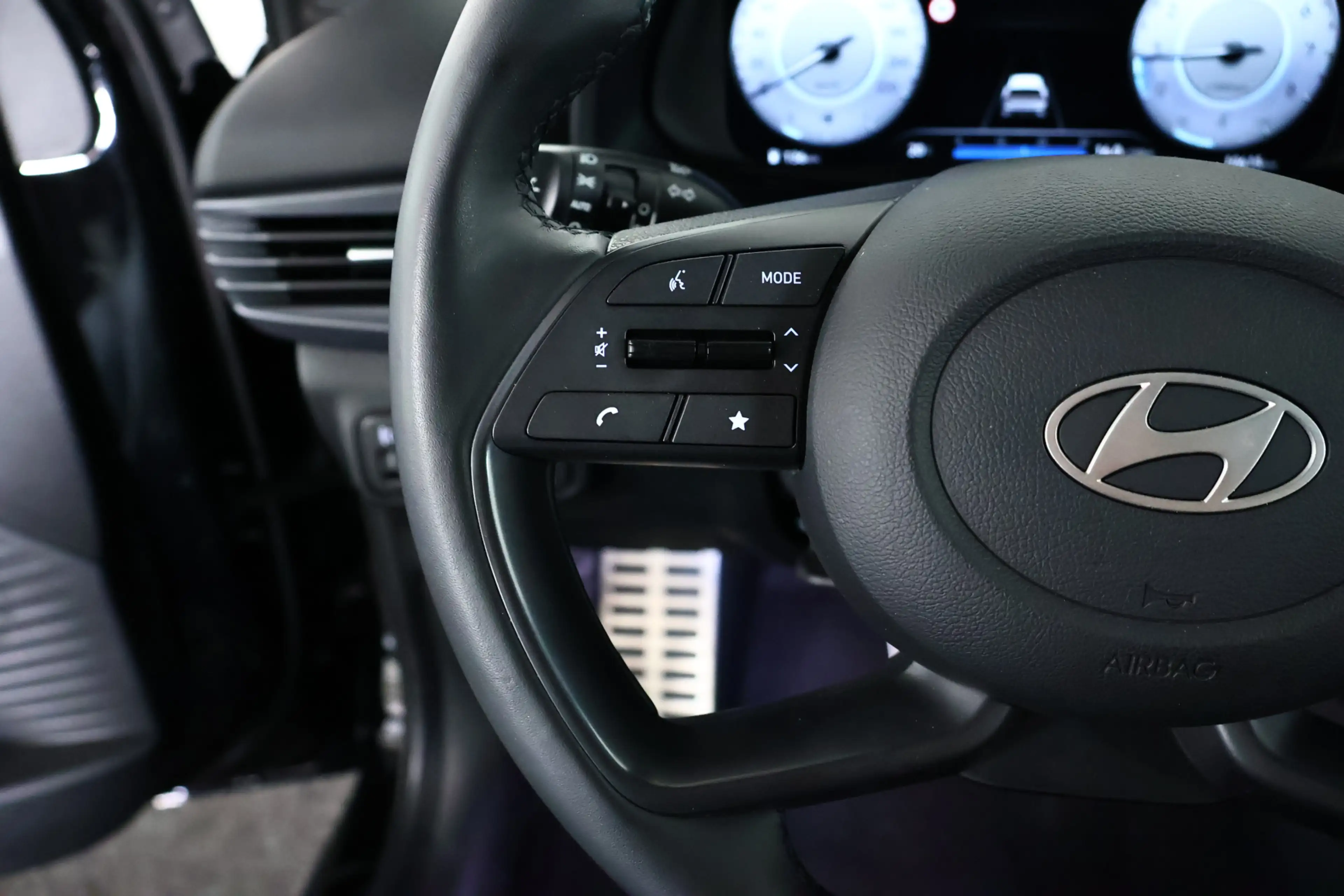 Hyundai BAYON 1.0 T-GDI Comfort Navigatie / Automaat / Carplay / — photo 26