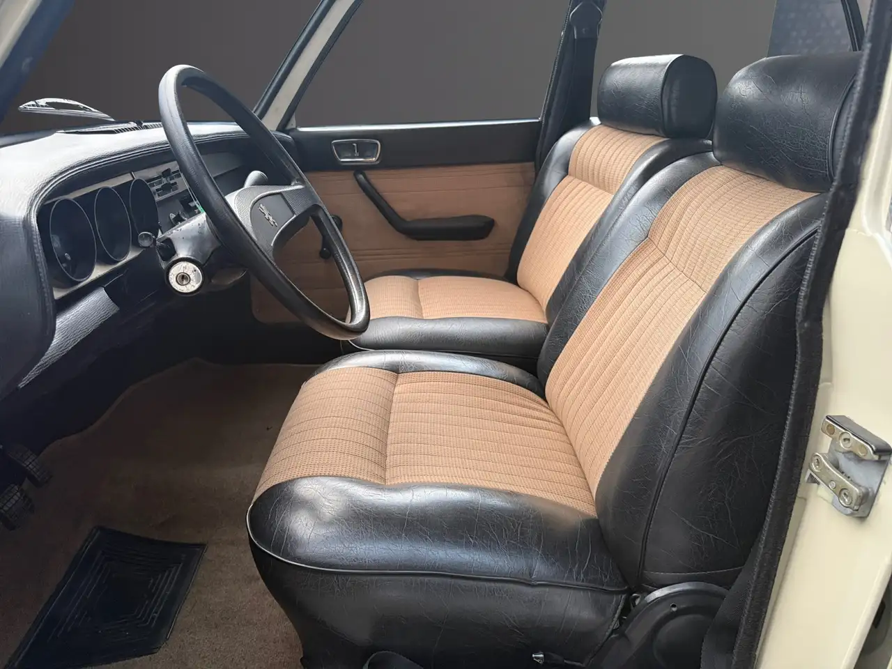 Peugeot 304 1288 GL, foto 9