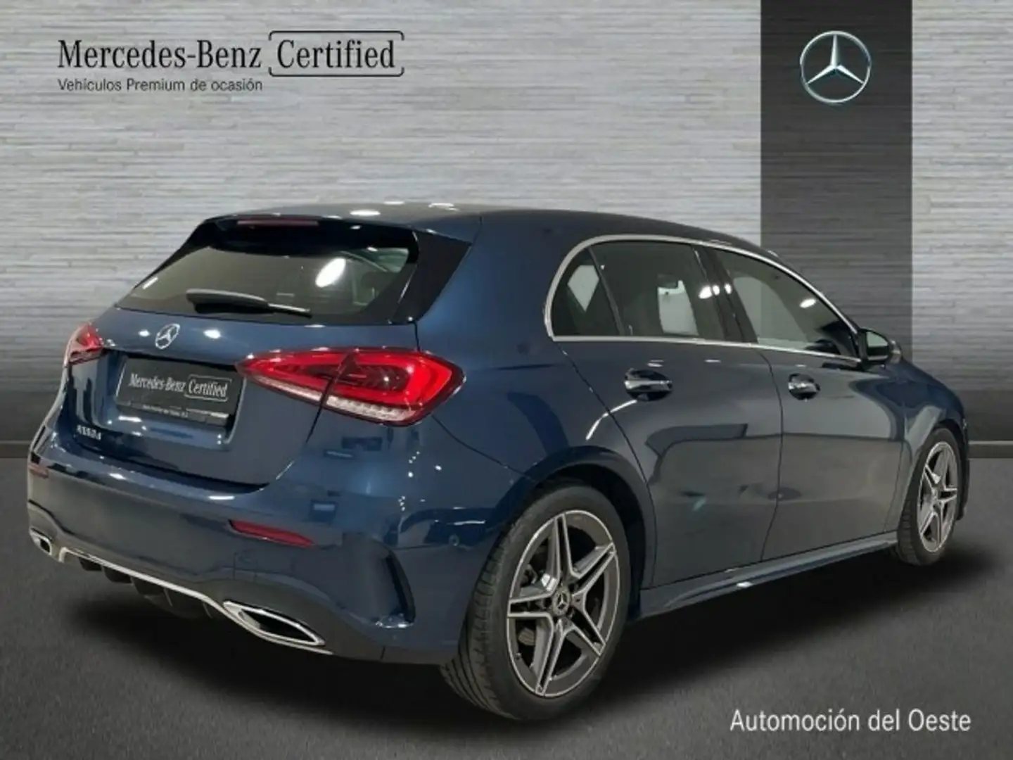 Mercedes-Benz A 180 d amg line Azul - 2