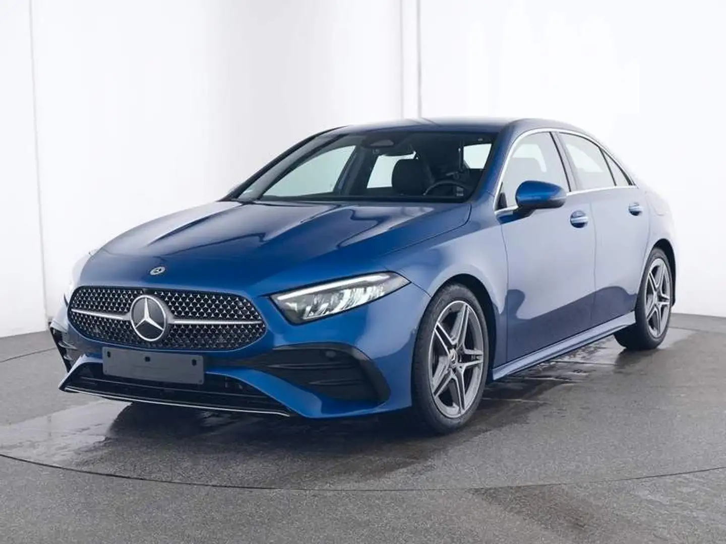 Mercedes-Benz A 200 Lim. AMG Line/AHK/MBUX Blau - 1