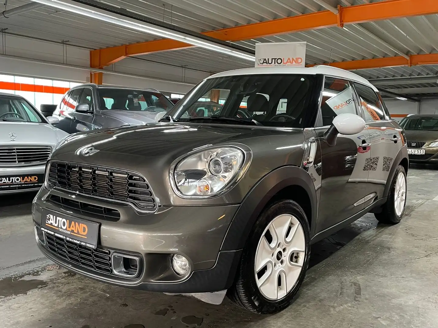 MINI Cooper S Countryman 4x4*AUT.*61TKM*NAVI*XENON*AHK Gri - 2