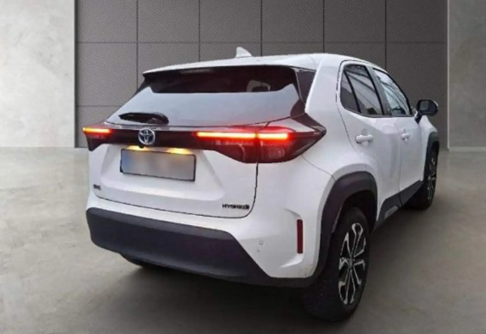 Toyota Yaris Cross Hybrid Team Deutschland Smart Connec Safety Winter Weiß - 2