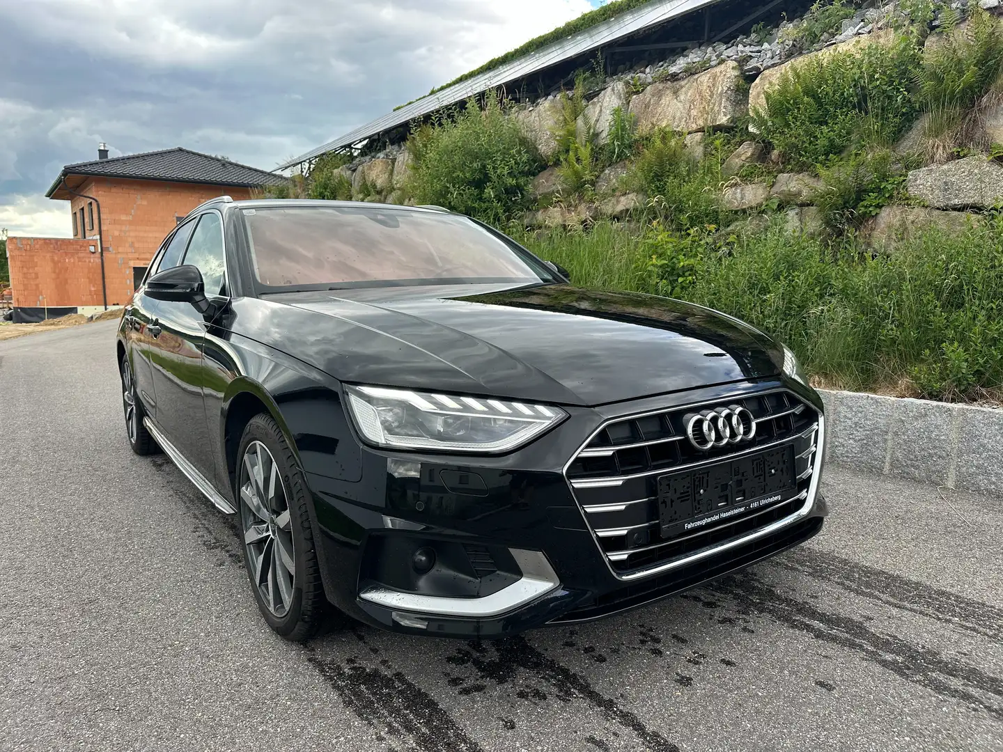 Audi A4 35 TDI advanced Schwarz - 1
