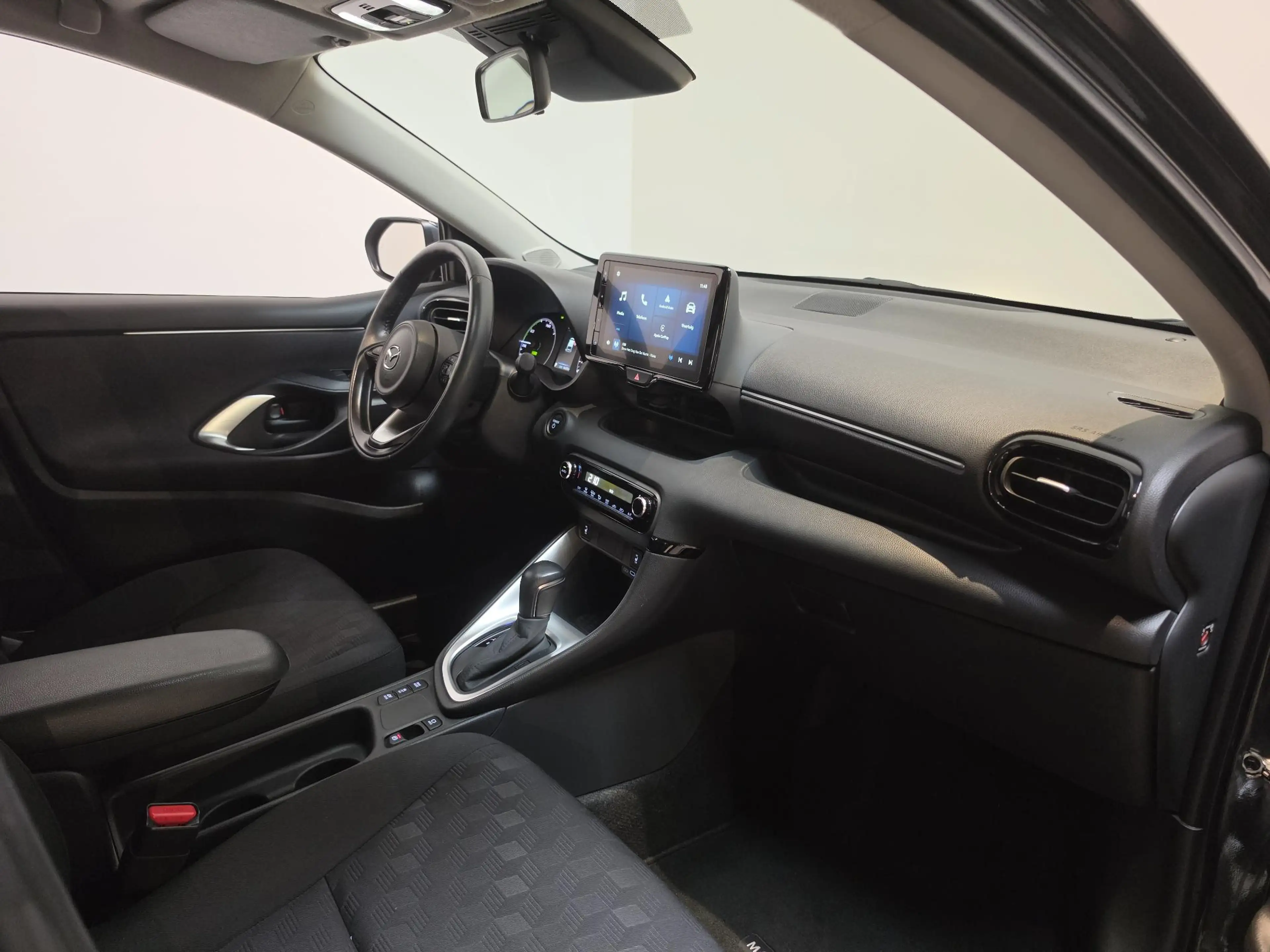 Mazda 2 Hybrid 1.5 Exclusive-line - Stoel & Stuurverwarmin — photo 15