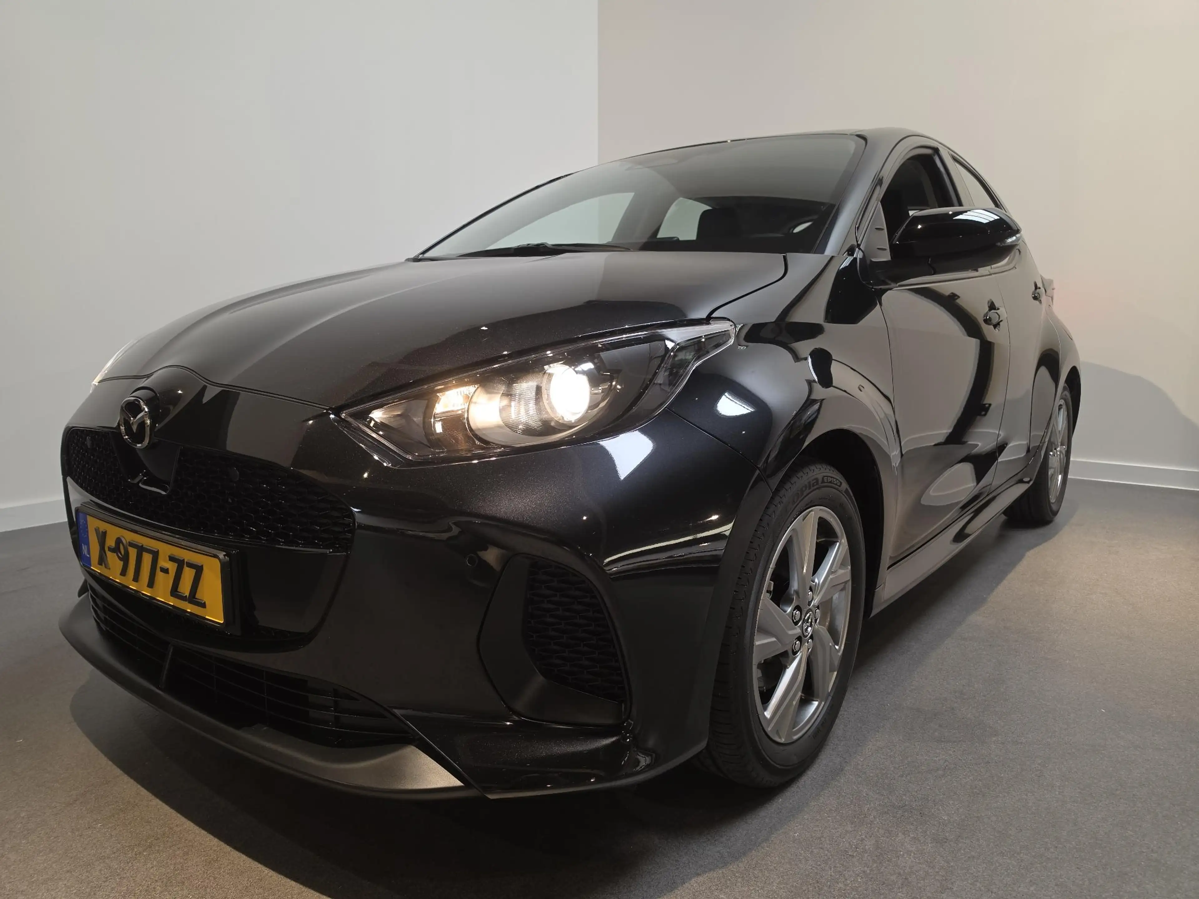 Mazda 2 Hybrid 1.5 Exclusive-line - Stoel & Stuurverwarmin — photo 9