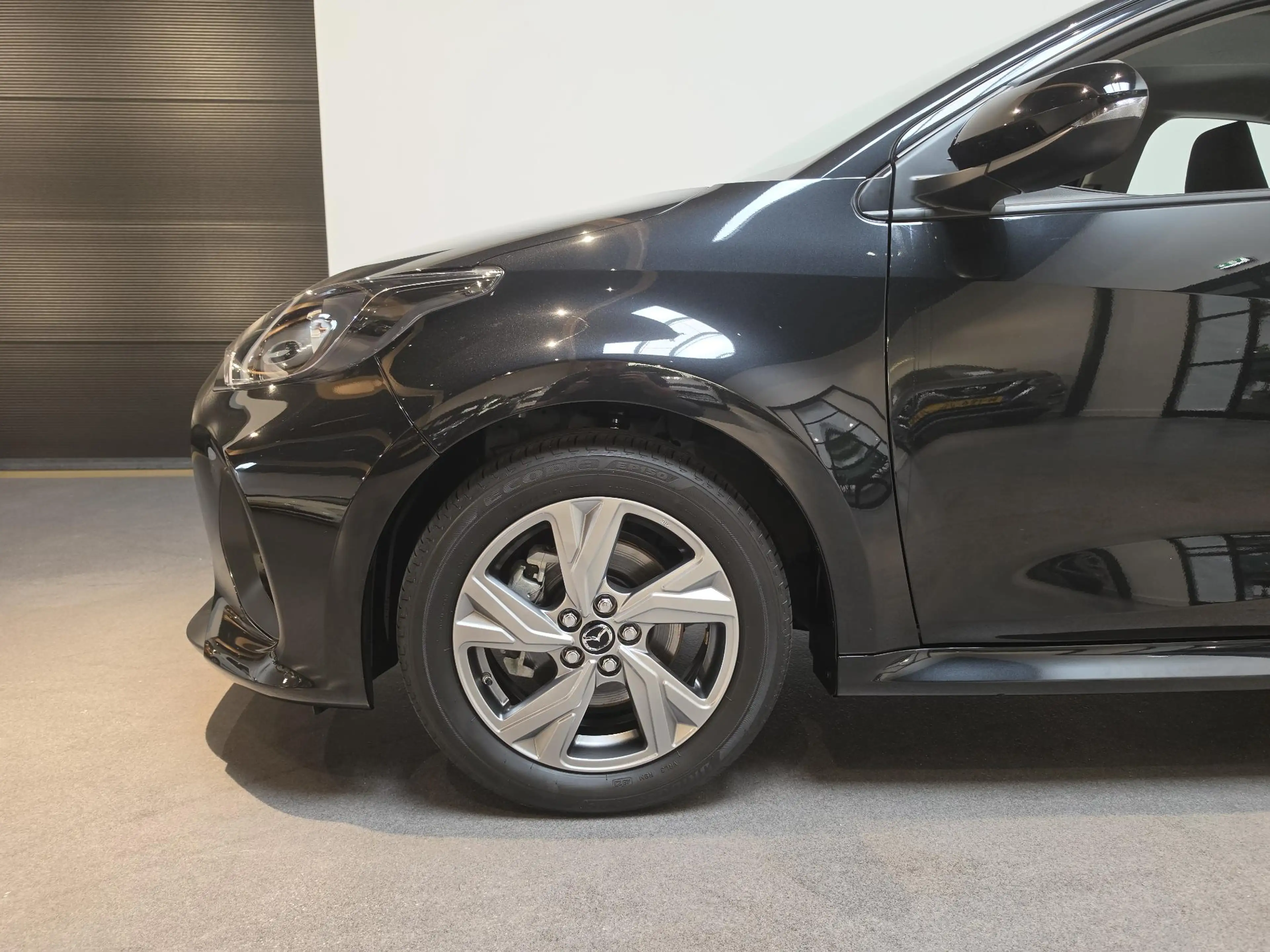 Mazda 2 Hybrid 1.5 Exclusive-line - Stoel & Stuurverwarmin — photo 11