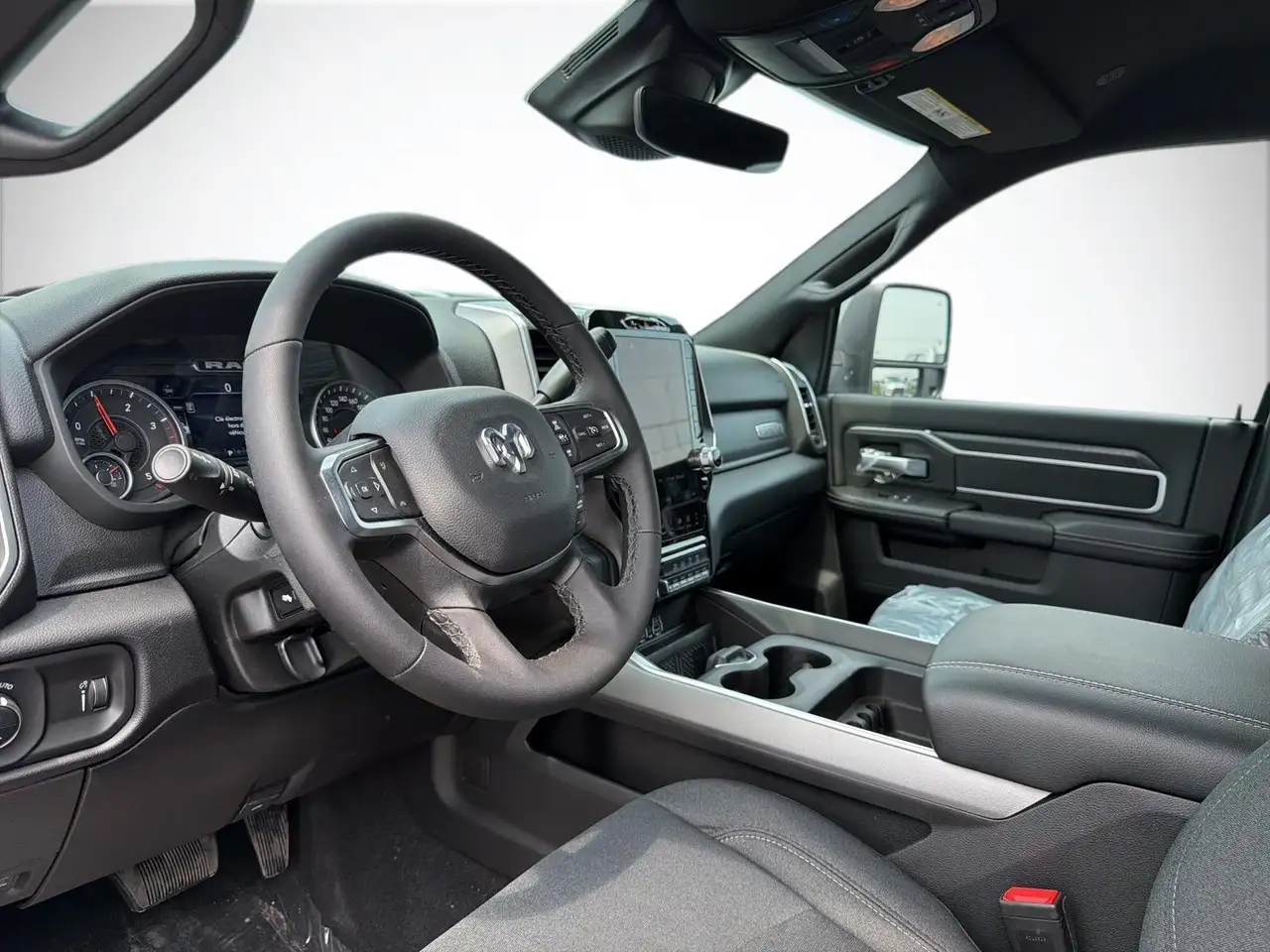 RAM 2500 снимка RAM 2500
