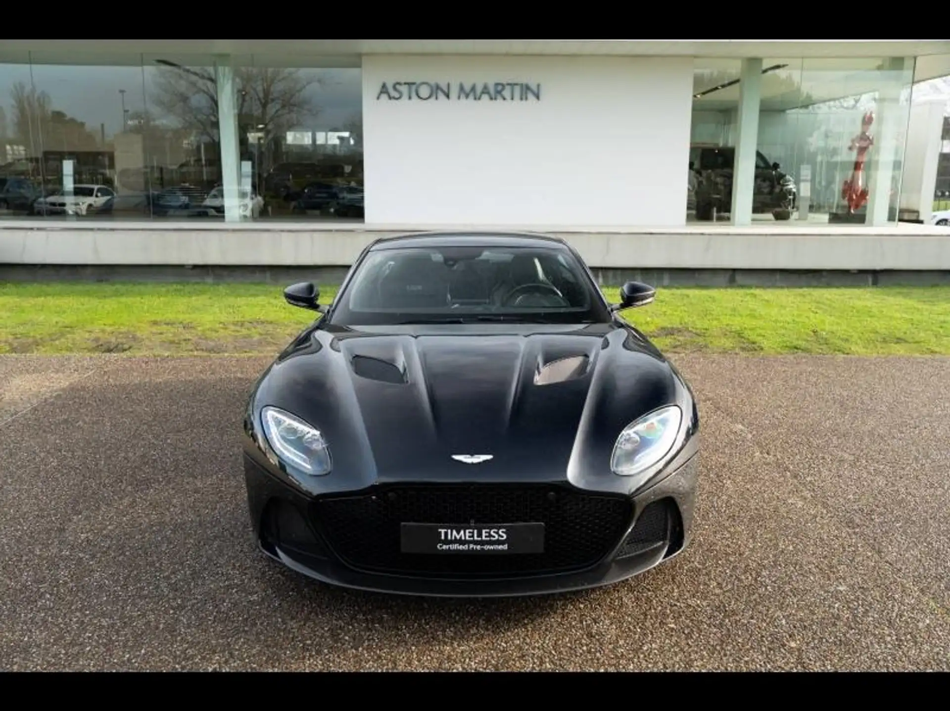 애스턴마틴 DBS Coupe 2019 블랙 사진 8