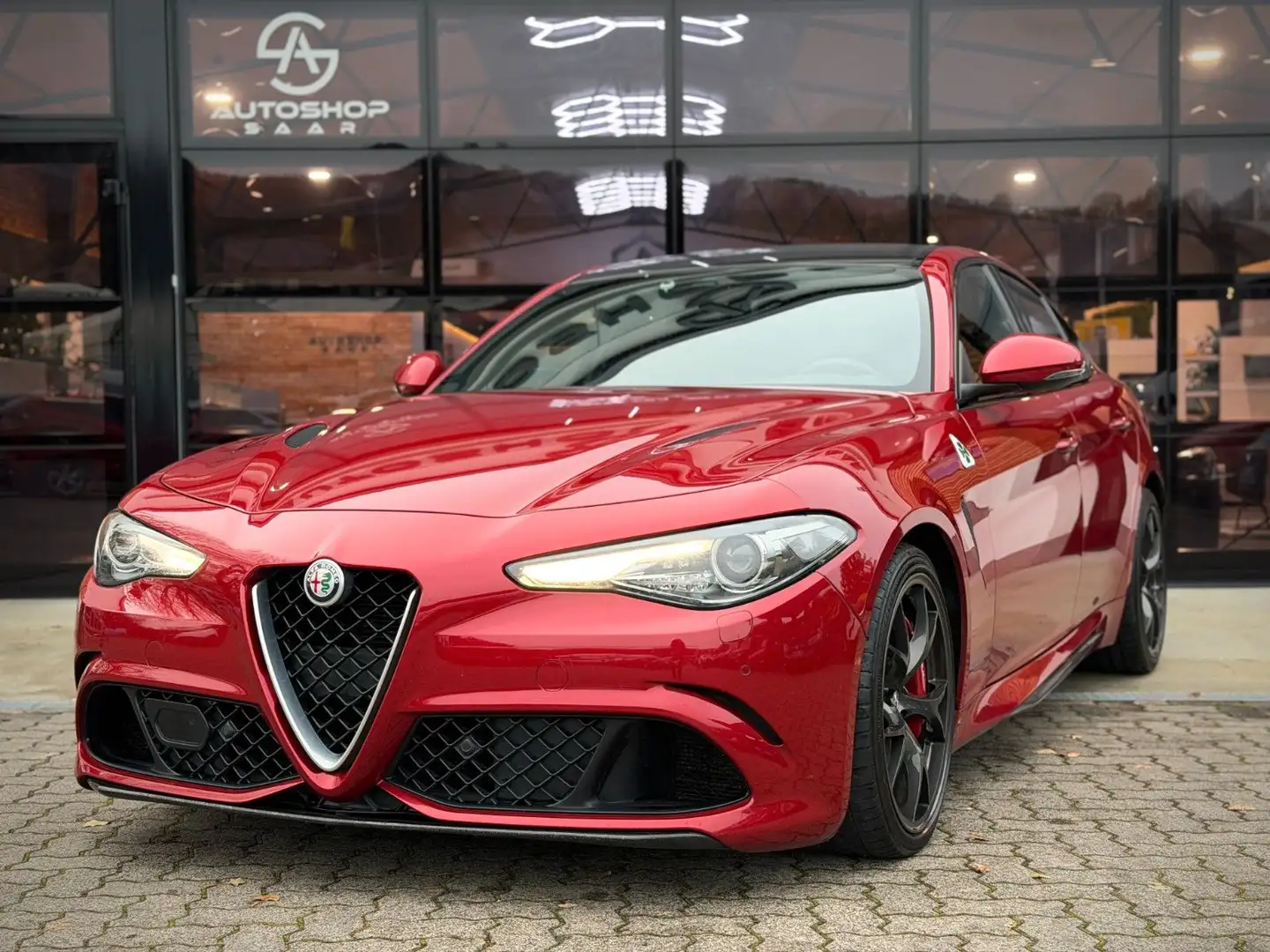 Alfa Romeo Giulia Quadrifoglio Alcantara/H&K/Carbon/Bi-Xeno Rot - 1