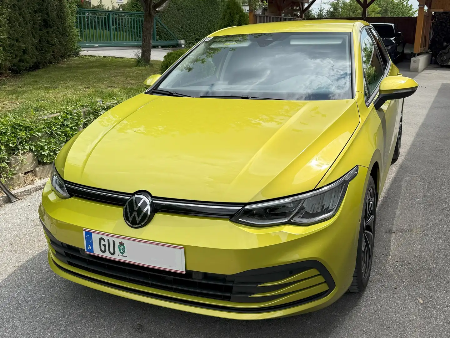 Volkswagen Golf 2,0 TDI Life Gelb - 1