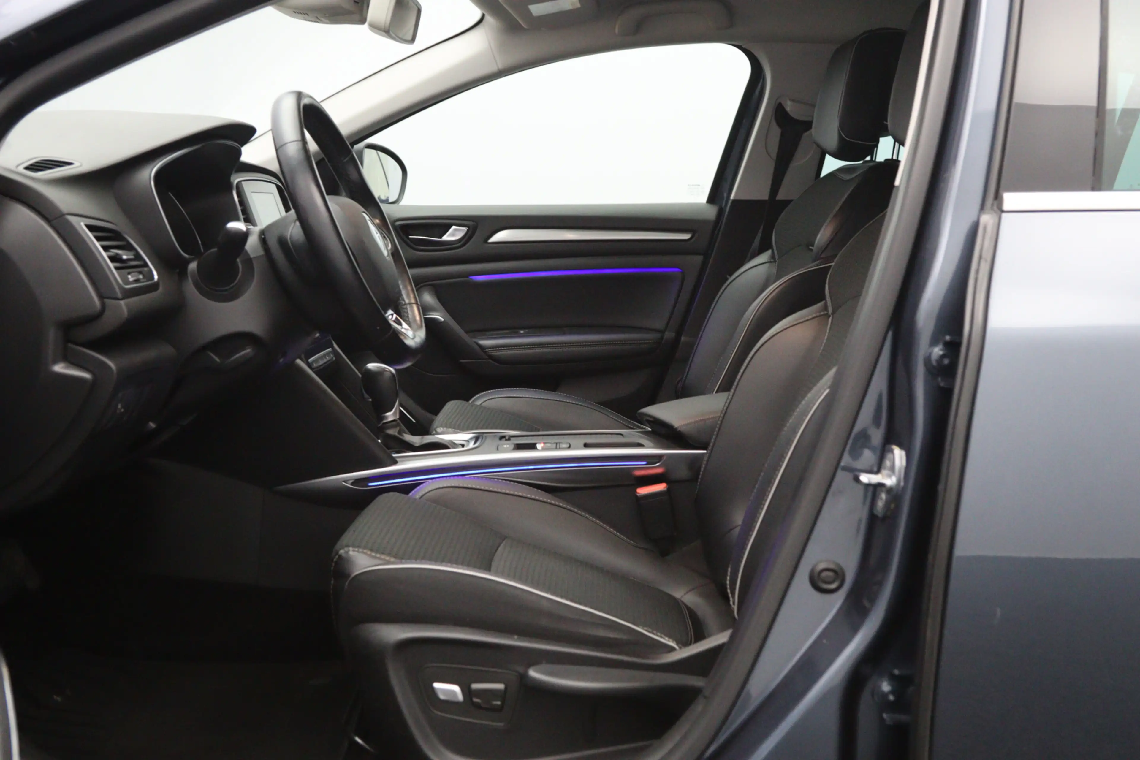 Renault Megane Estate 132 PK 1.2 TCe 130 PK Automaat Bose, Trekha — photo 26