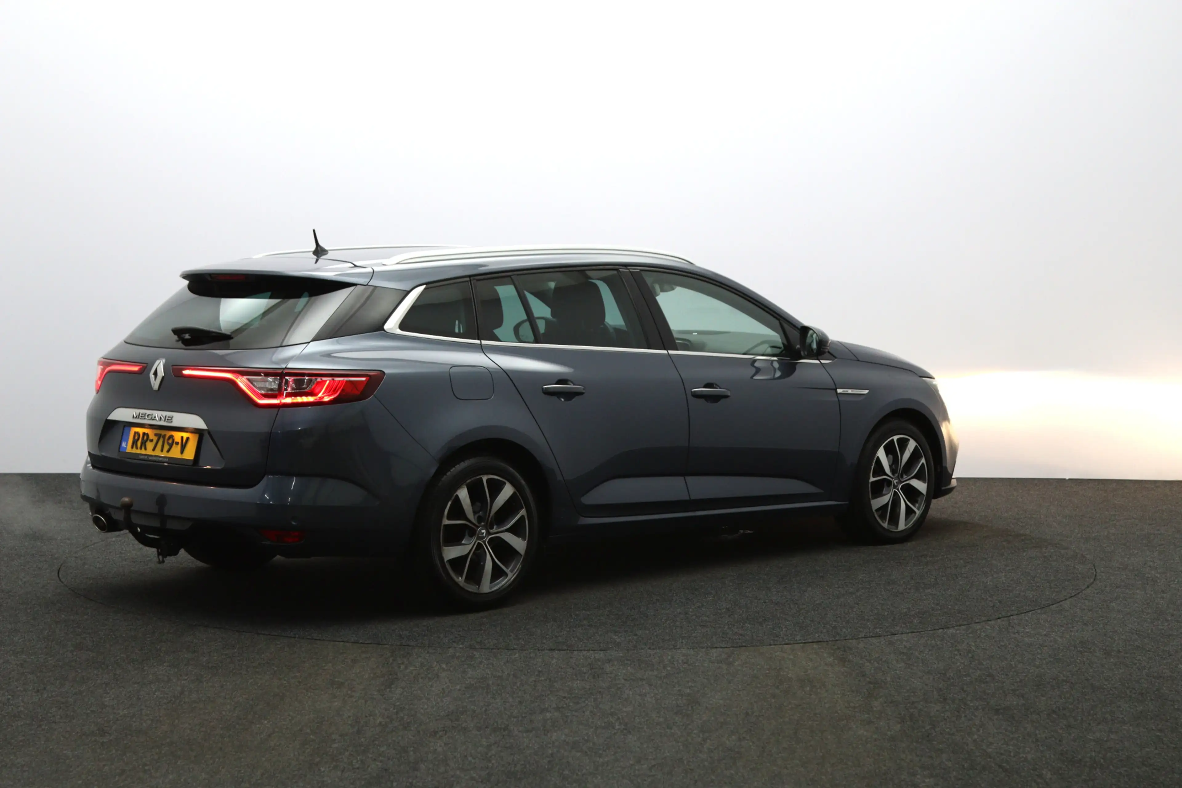 Renault Megane Estate 132 PK 1.2 TCe 130 PK Automaat Bose, Trekha — photo 12