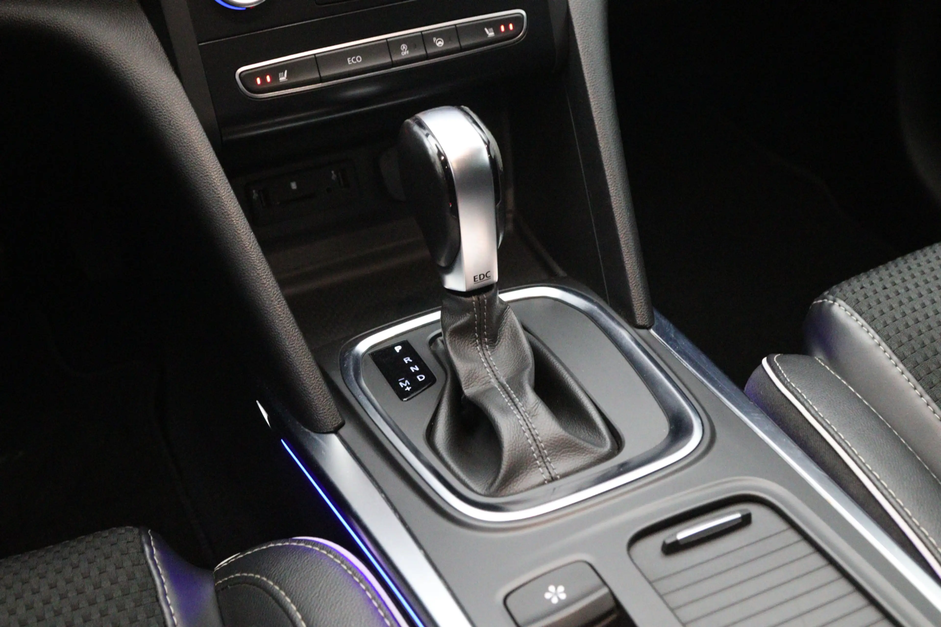 Renault Megane Estate 132 PK 1.2 TCe 130 PK Automaat Bose, Trekha — photo 7