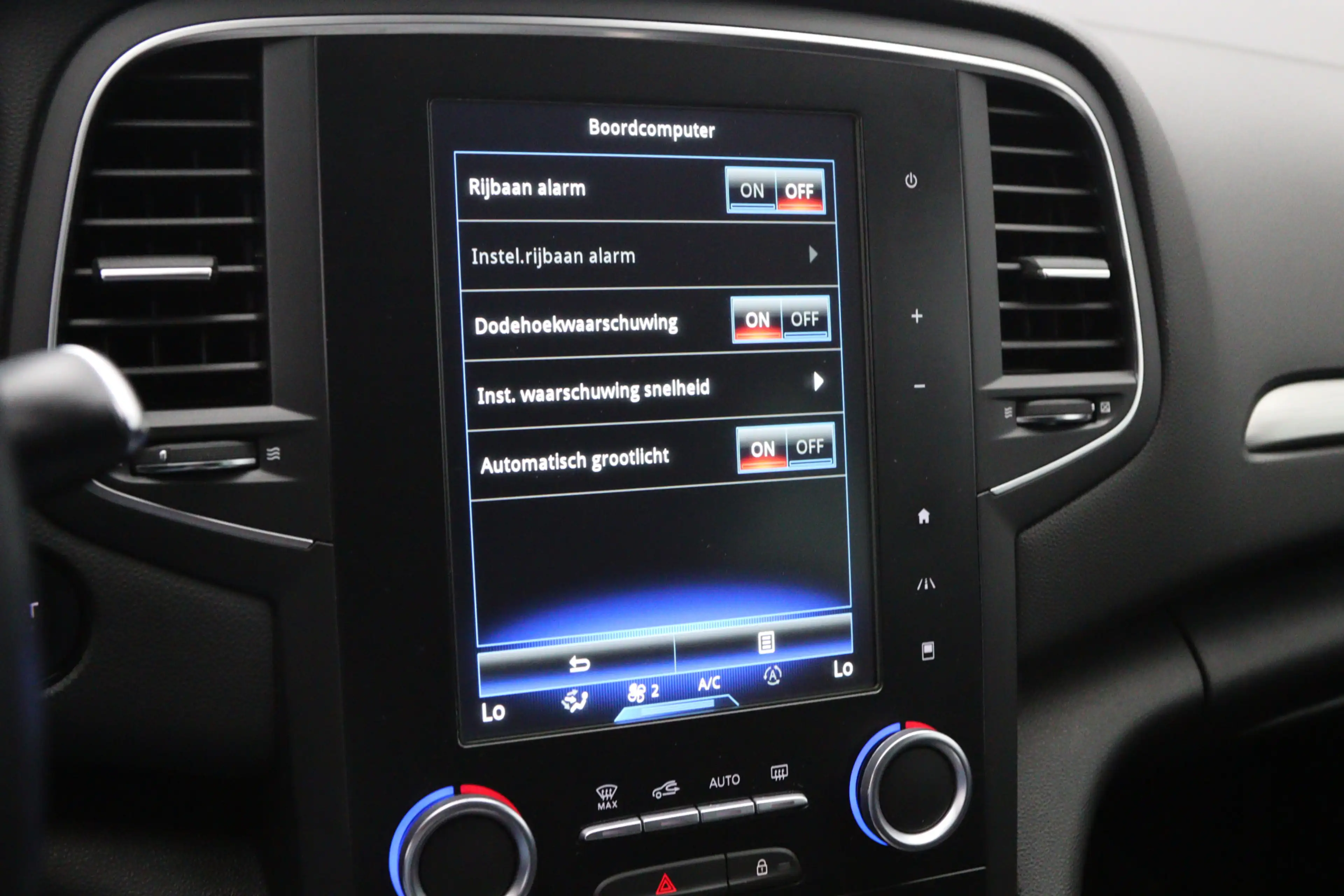 Renault Megane Estate 132 PK 1.2 TCe 130 PK Automaat Bose, Trekha — photo 31