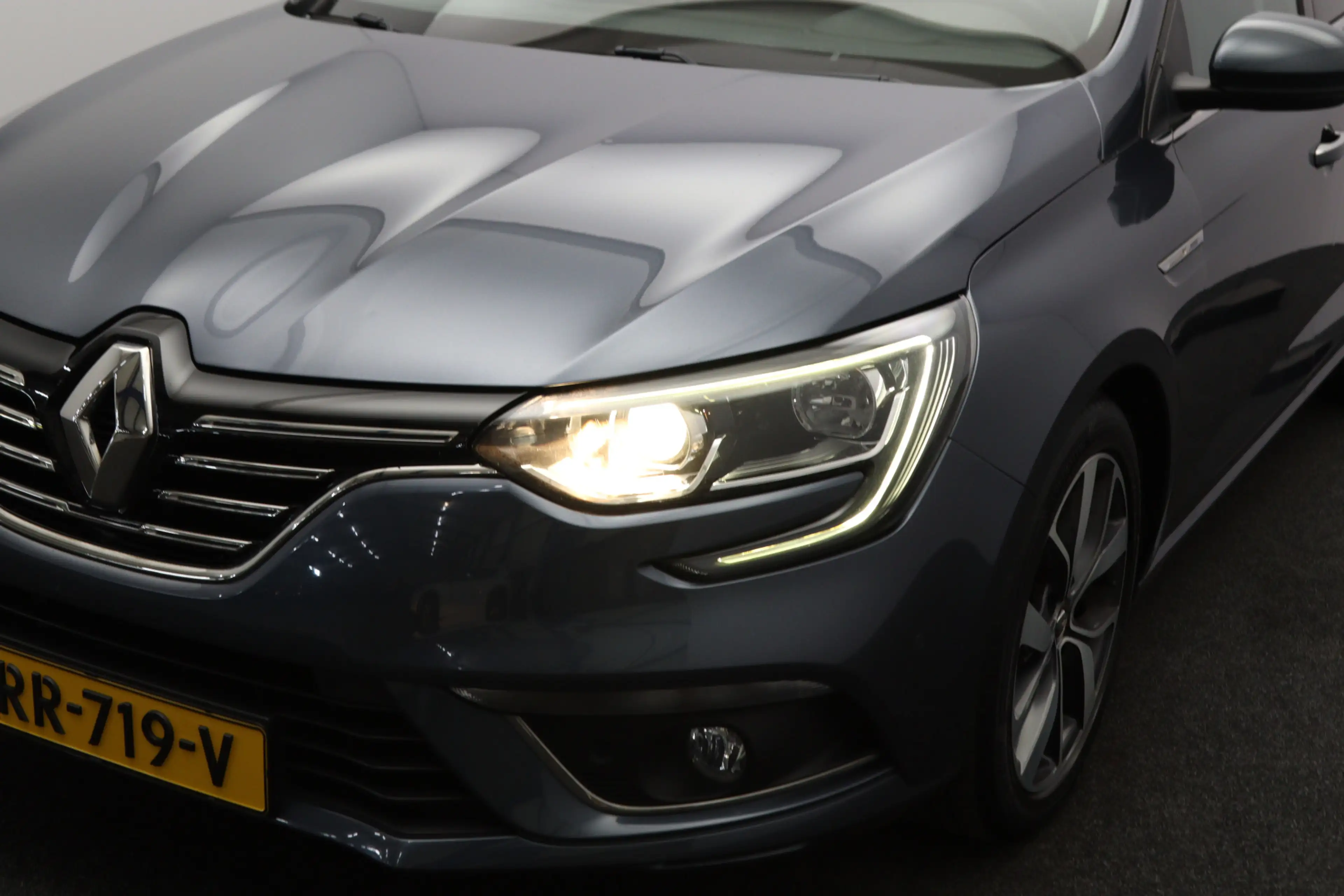 Renault Megane Estate 132 PK 1.2 TCe 130 PK Automaat Bose, Trekha — photo 17