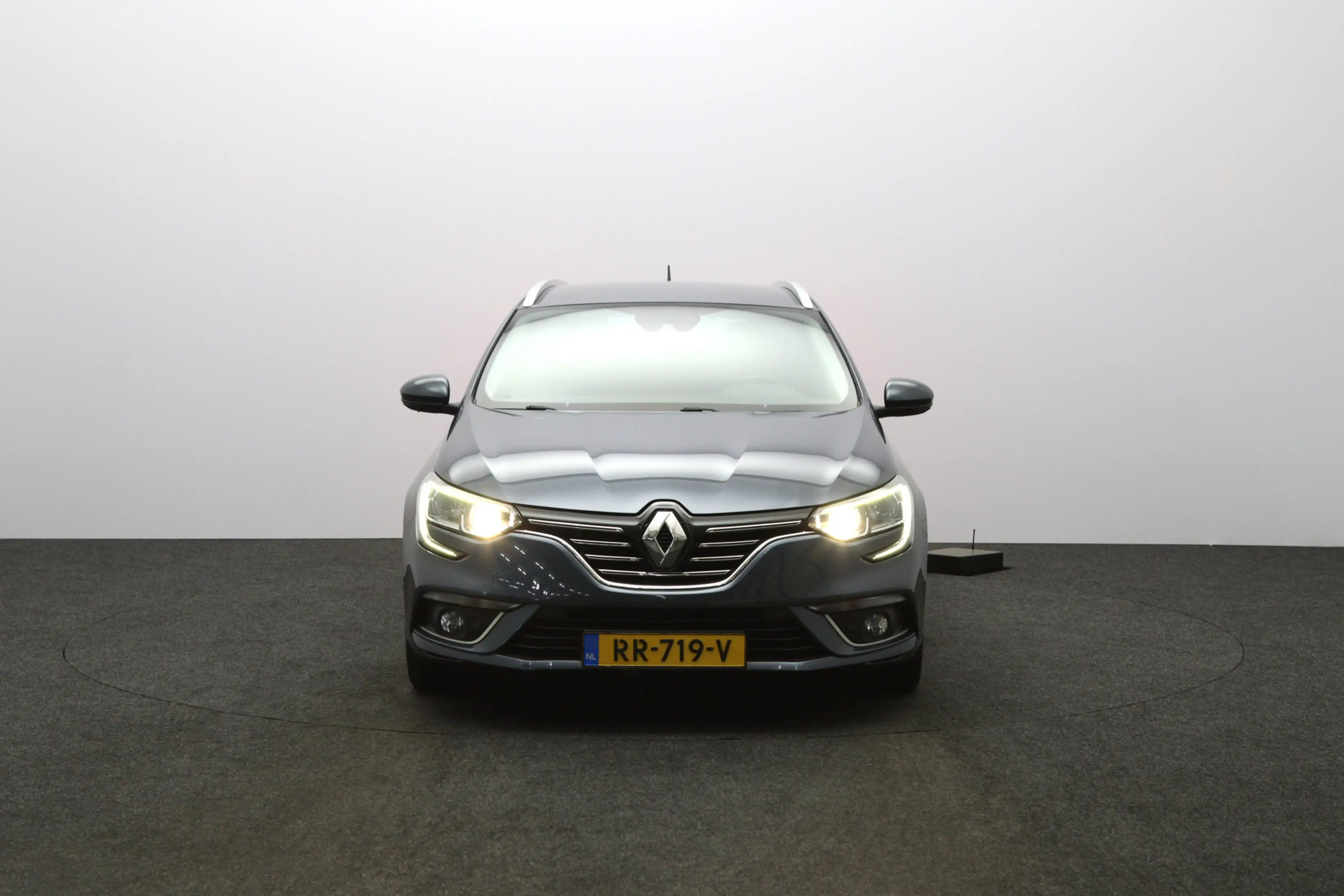 Renault Megane Estate 132 PK 1.2 TCe 130 PK Automaat Bose, Trekha — photo 5