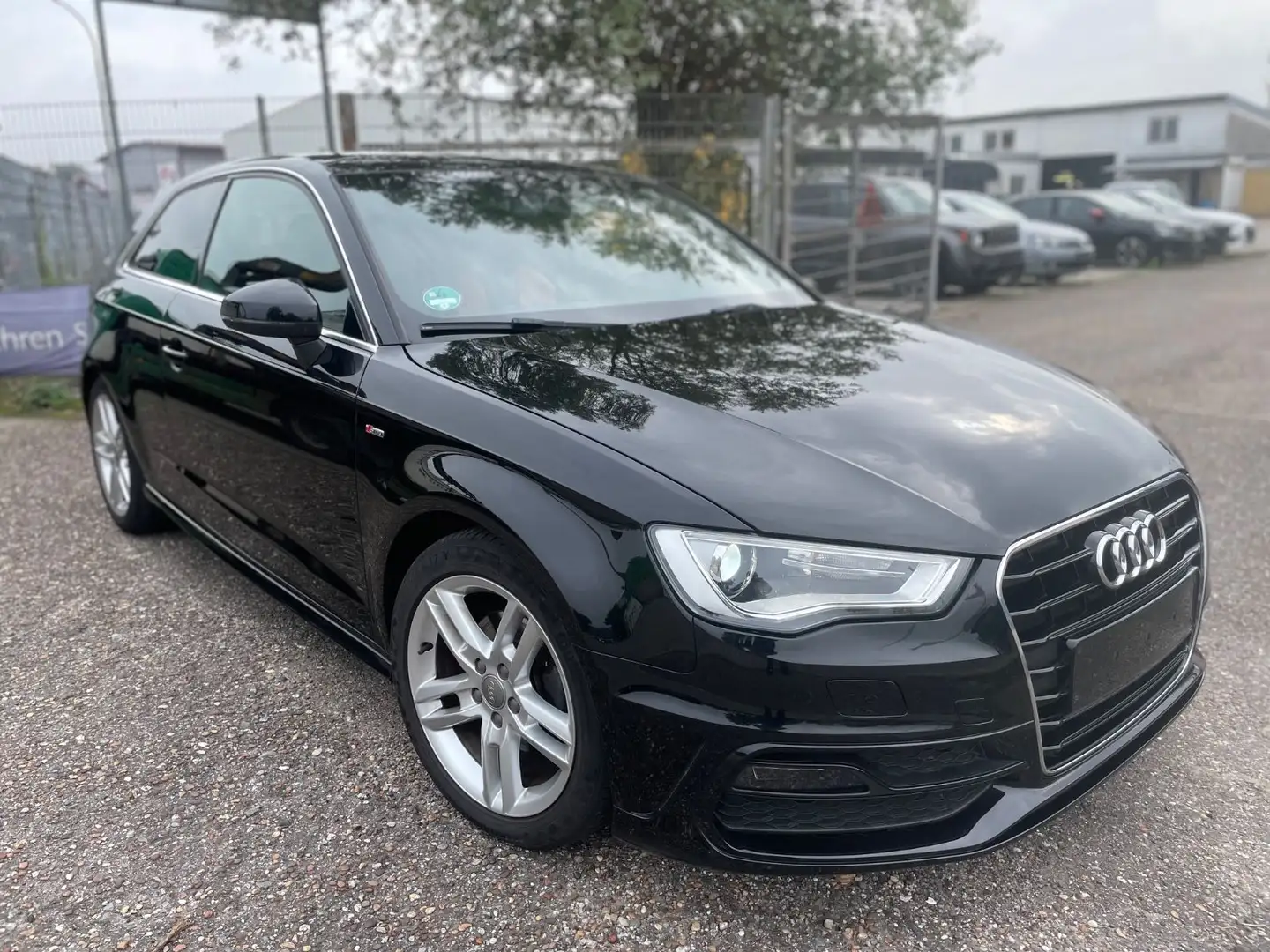 Audi A3 Sline Voll Leder Led Xenon Schwarz - 1