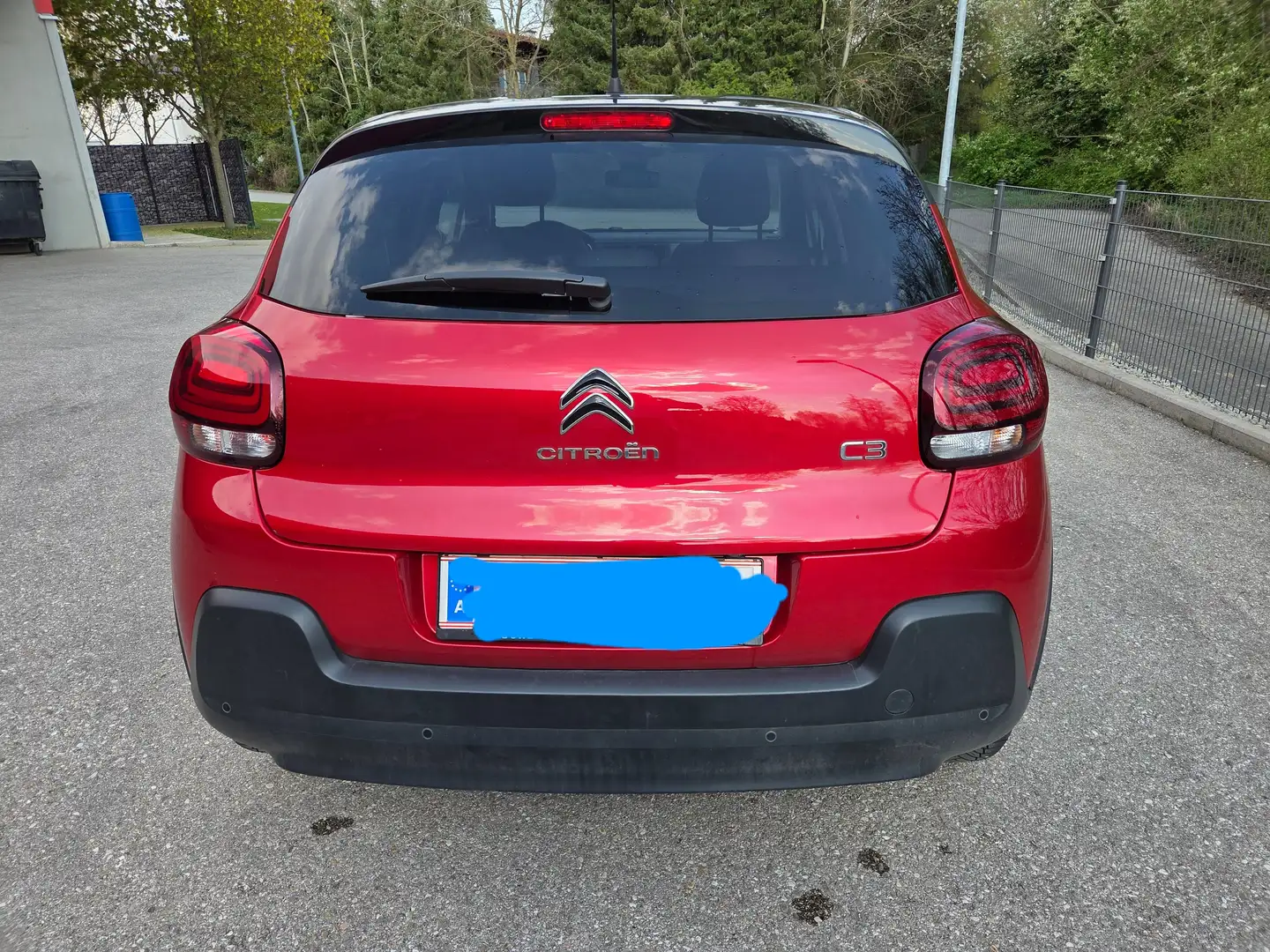 Citroen C3 C3 PureTech 83 S Rot - 2