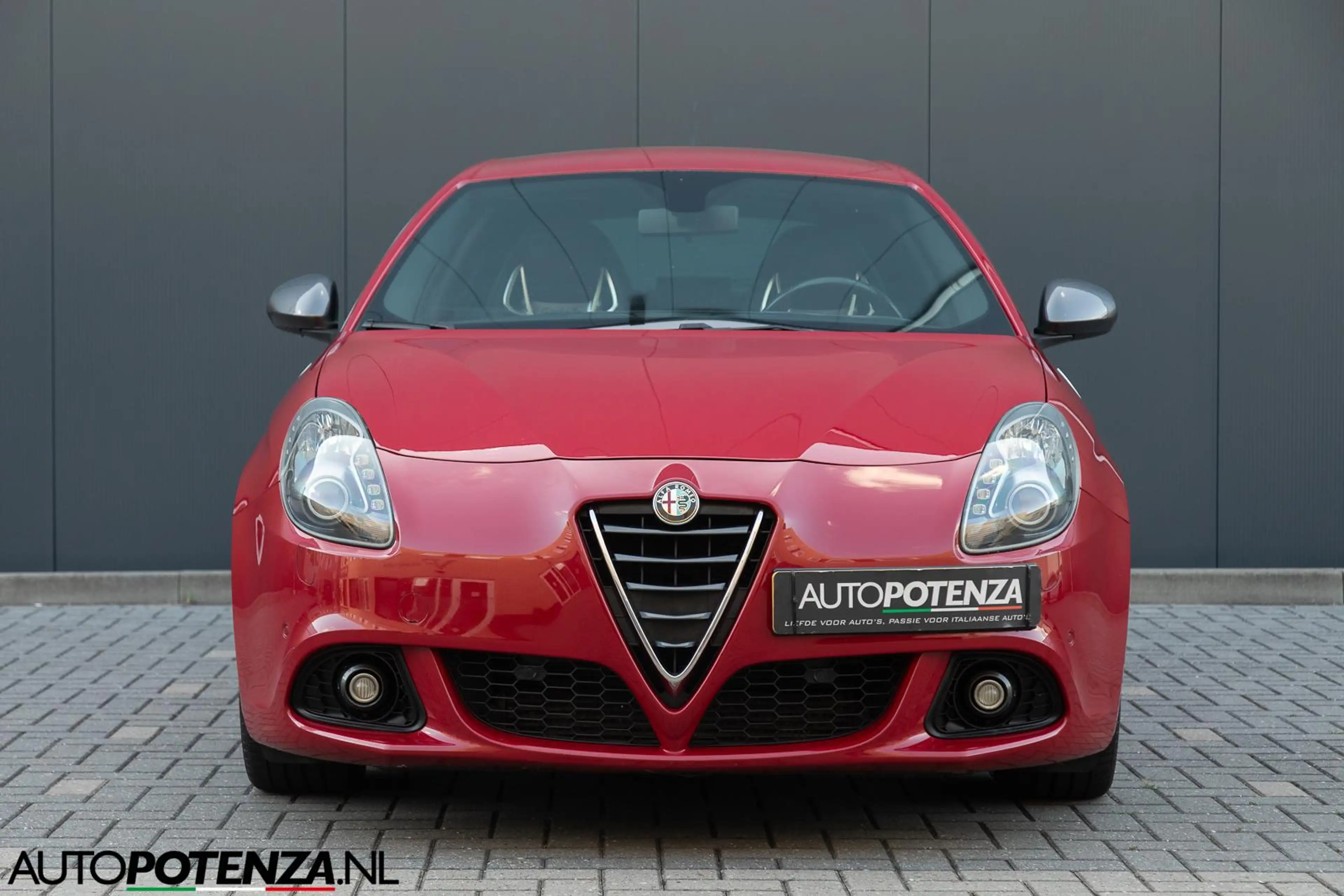 Alfa Romeo Giulietta 1.7 TBi Quadrifoglio Verde Xenon Bose — photo 3