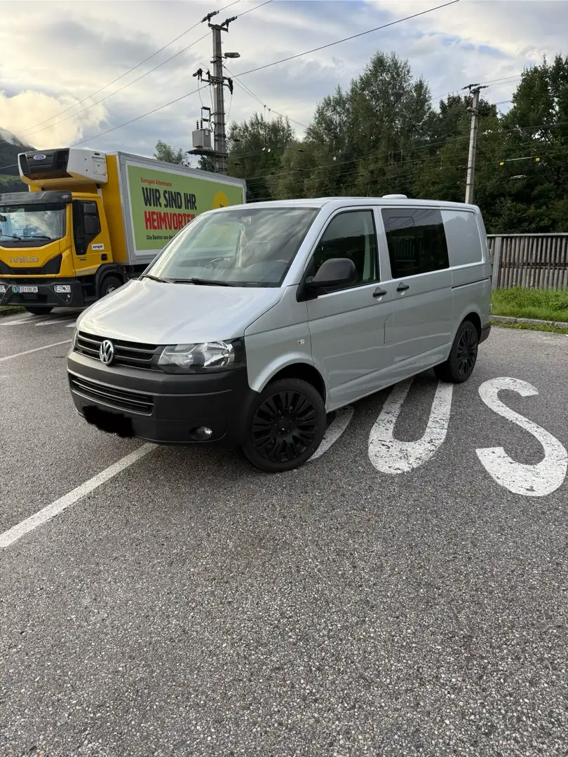 Volkswagen T5 Transvan - 1