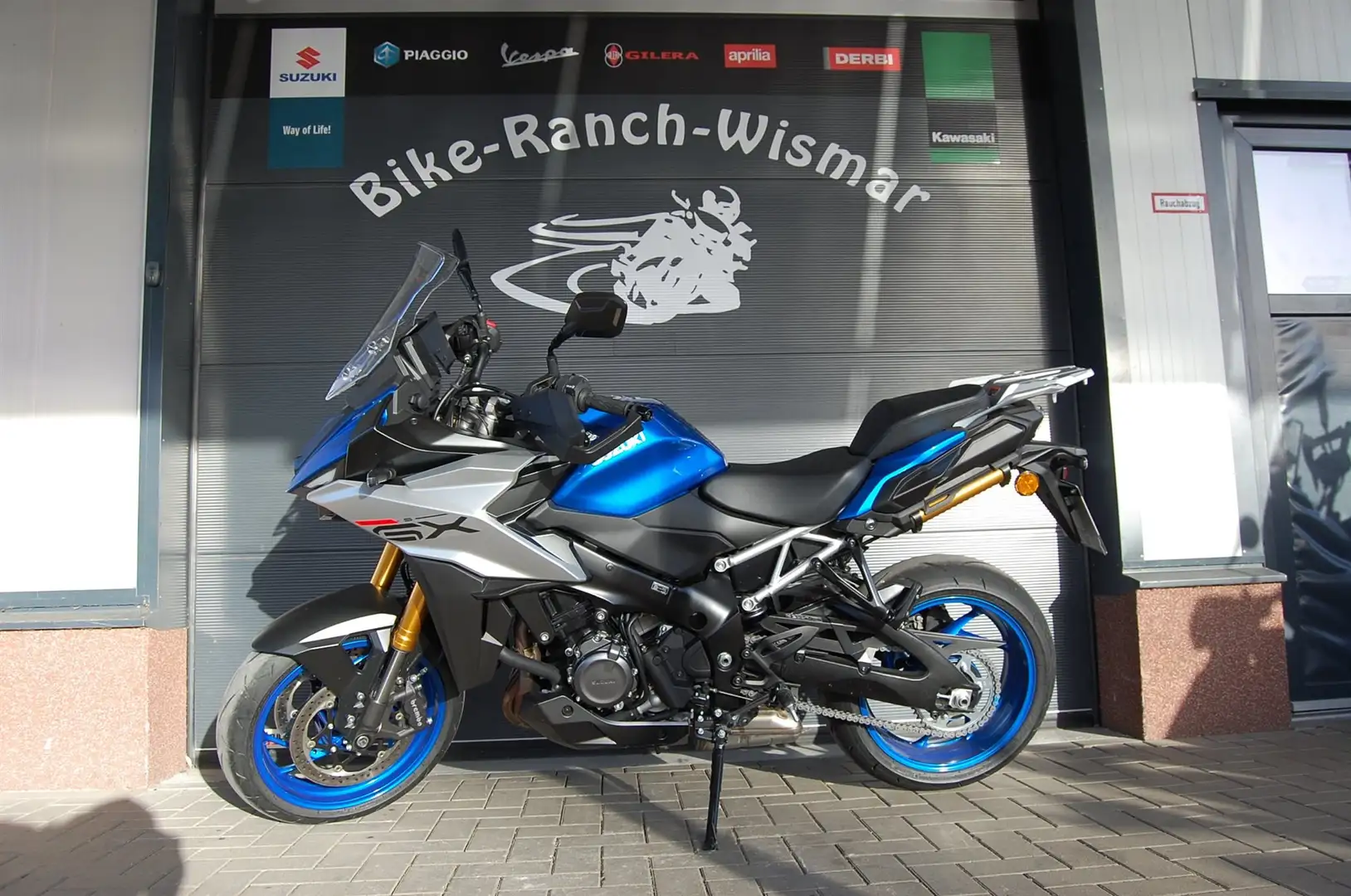 Suzuki GSX-S 1000GX Blau - 2