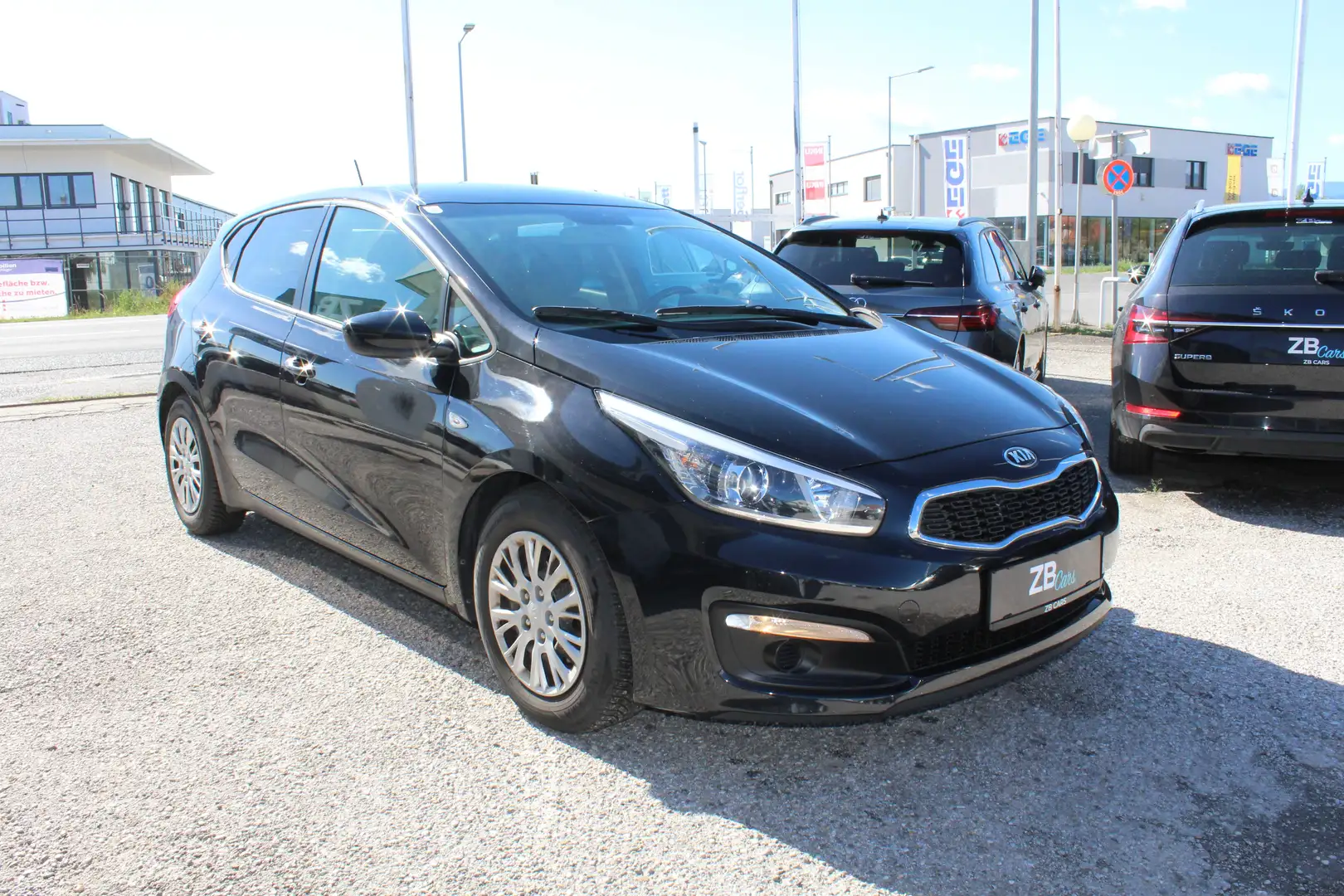 Kia Ceed / cee'd cee'd 1,4 CRDi Titan Titan // 1. Besitz // - 2