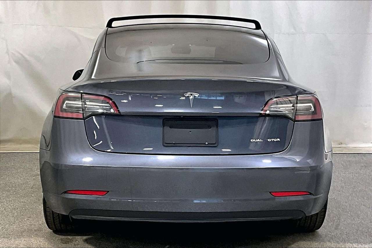 2022 Tesla Model 3 LONG RANGE DUAL MOTOR WINTER KIT INCLUDED - NO ACC — снимка 1