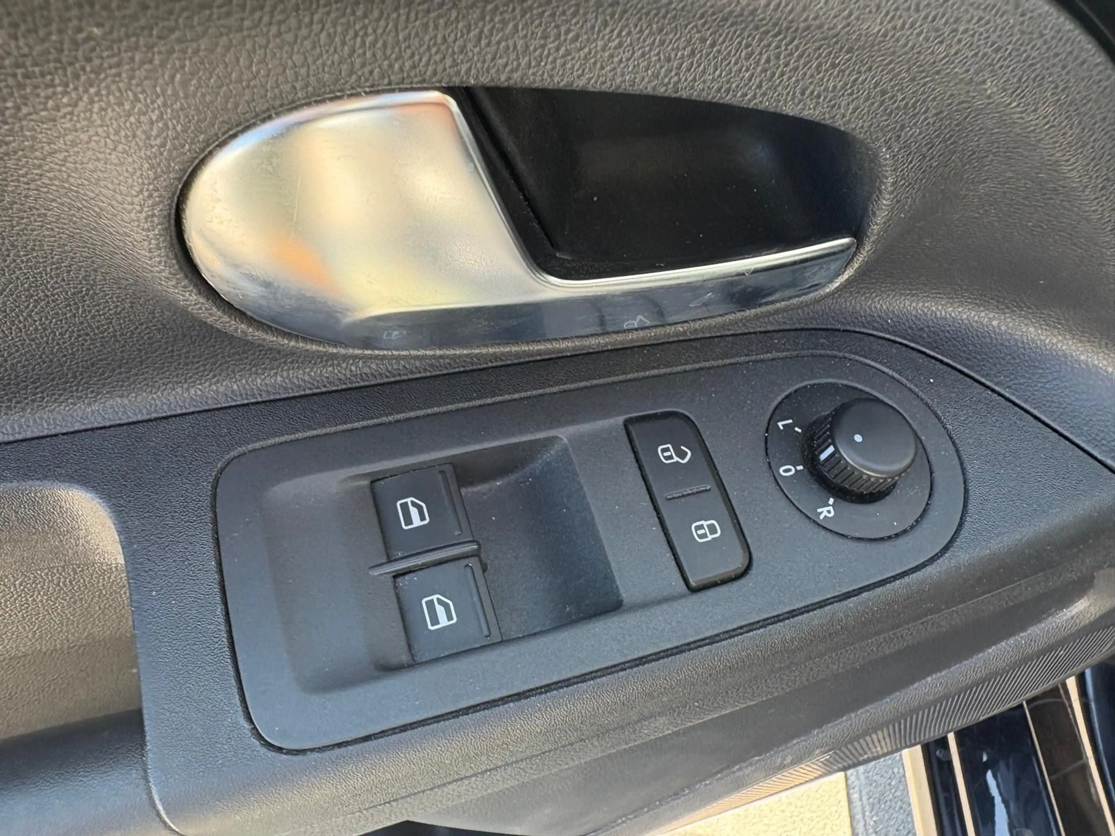 Skoda Citigo Automatik/PDC/SITZHEIZUNG/KLIMA — photo 9