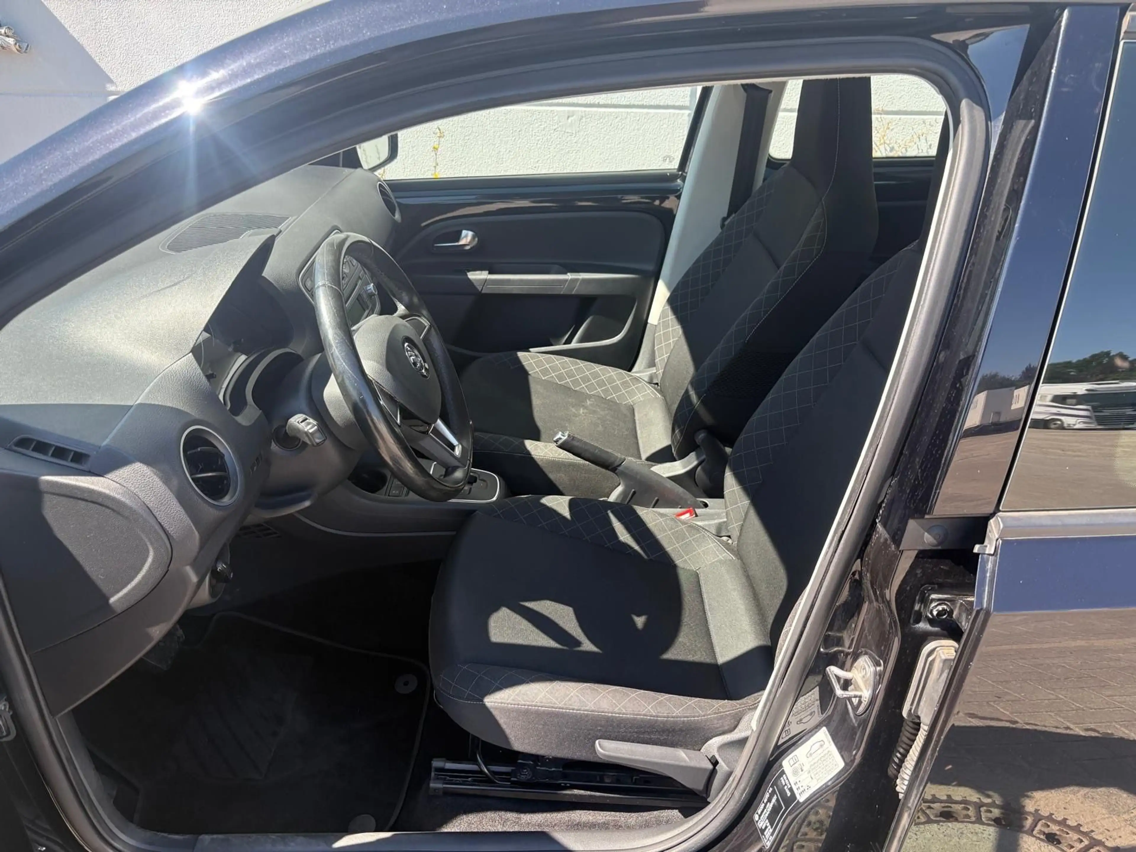 Skoda Citigo Automatik/PDC/SITZHEIZUNG/KLIMA — photo 8