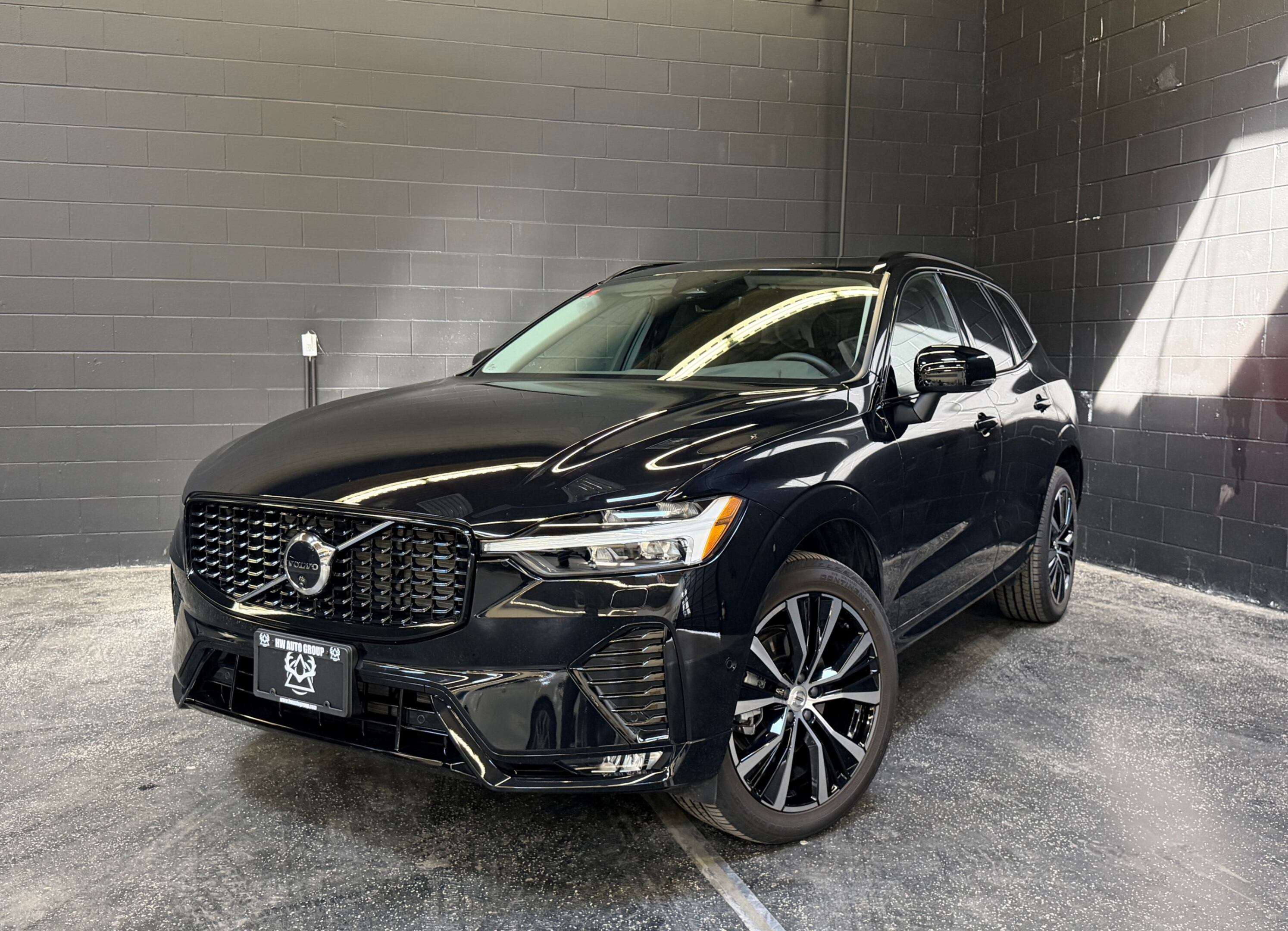 2025 Volvo XC60 AWD Plus Dark Theme | No Accident | One Owner | Lo
