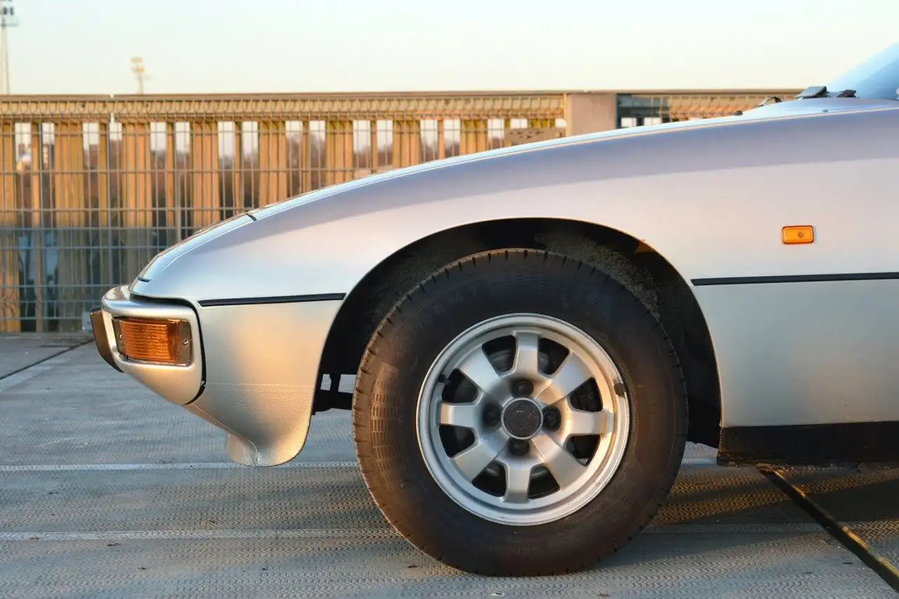 Porsche 924 2.0 Coupé, foto 12