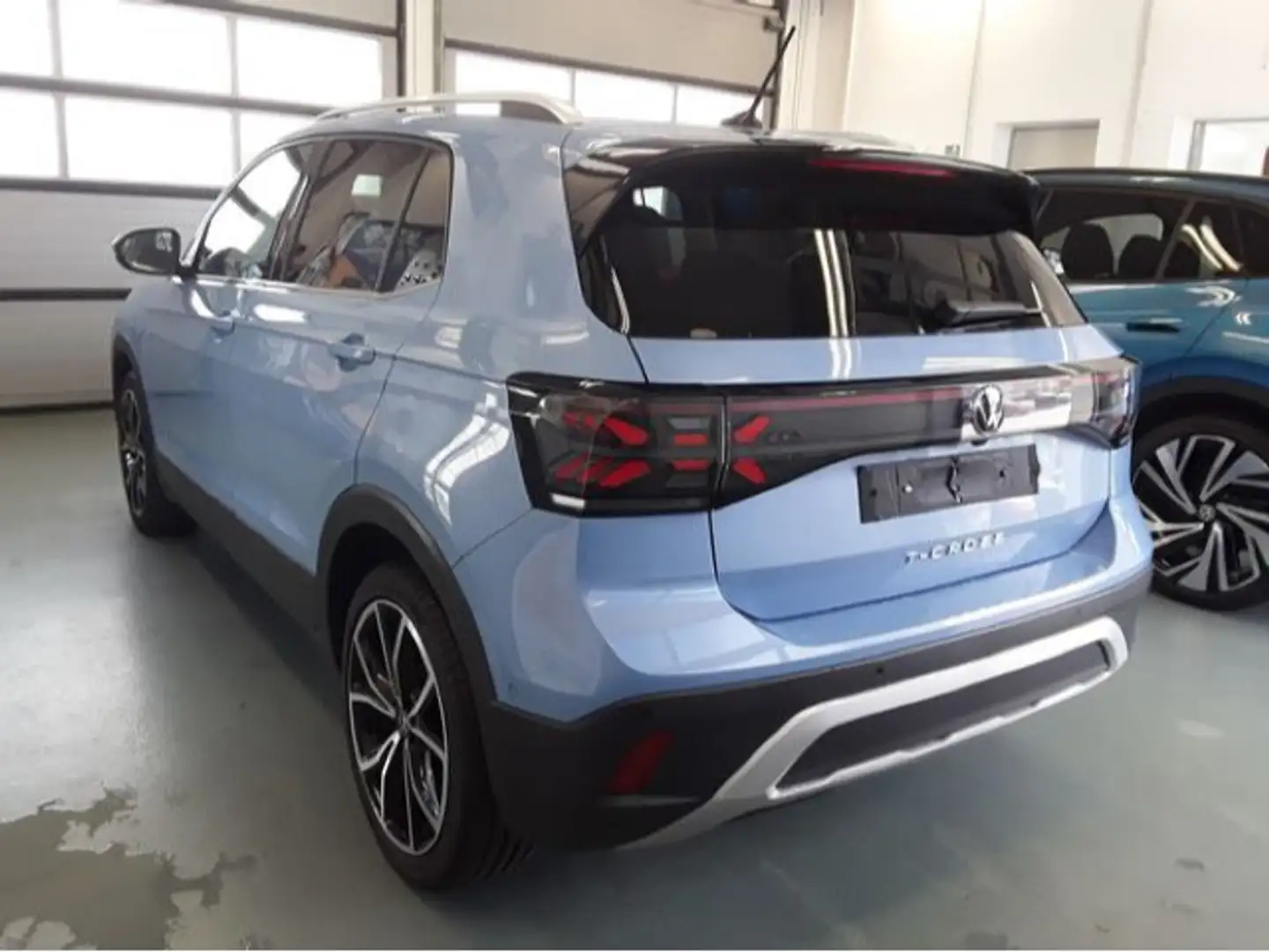 Volkswagen T-Cross Style 1.0 TSI IQ-LED NAV ALU18 KAM BEATS Azul - 2
