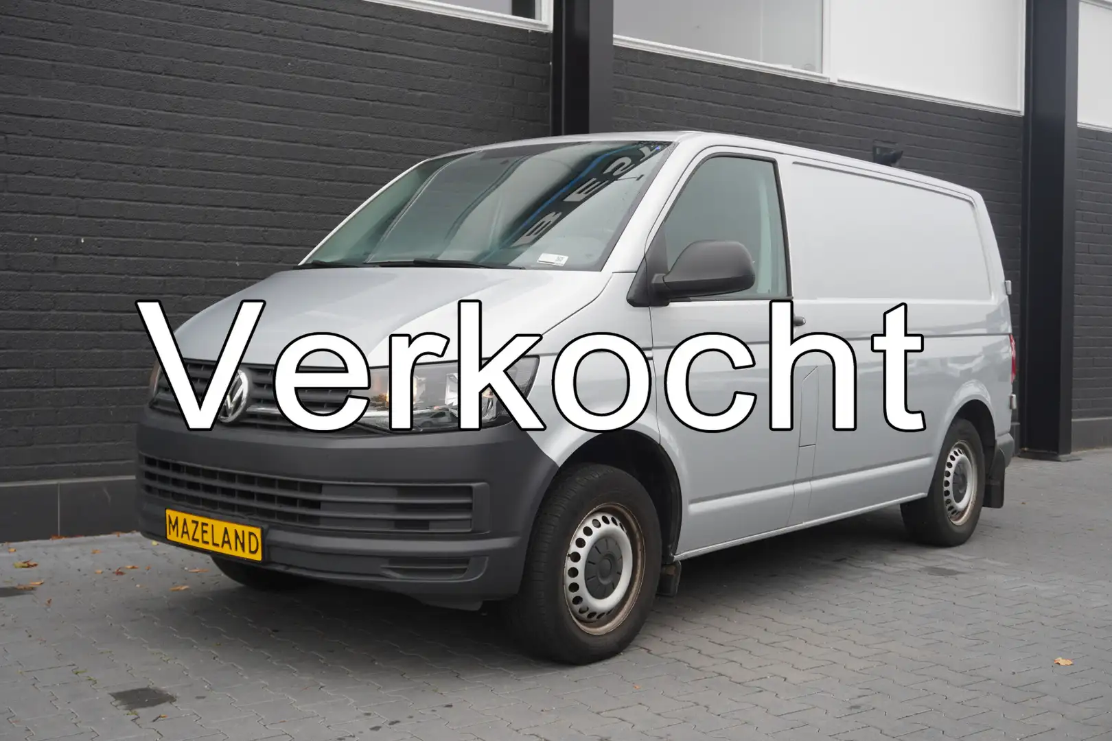Volkswagen Transporter 2.0 TDI 150PK Automaat EURO 6 - Airco - Navi - Cru Zilver - 1