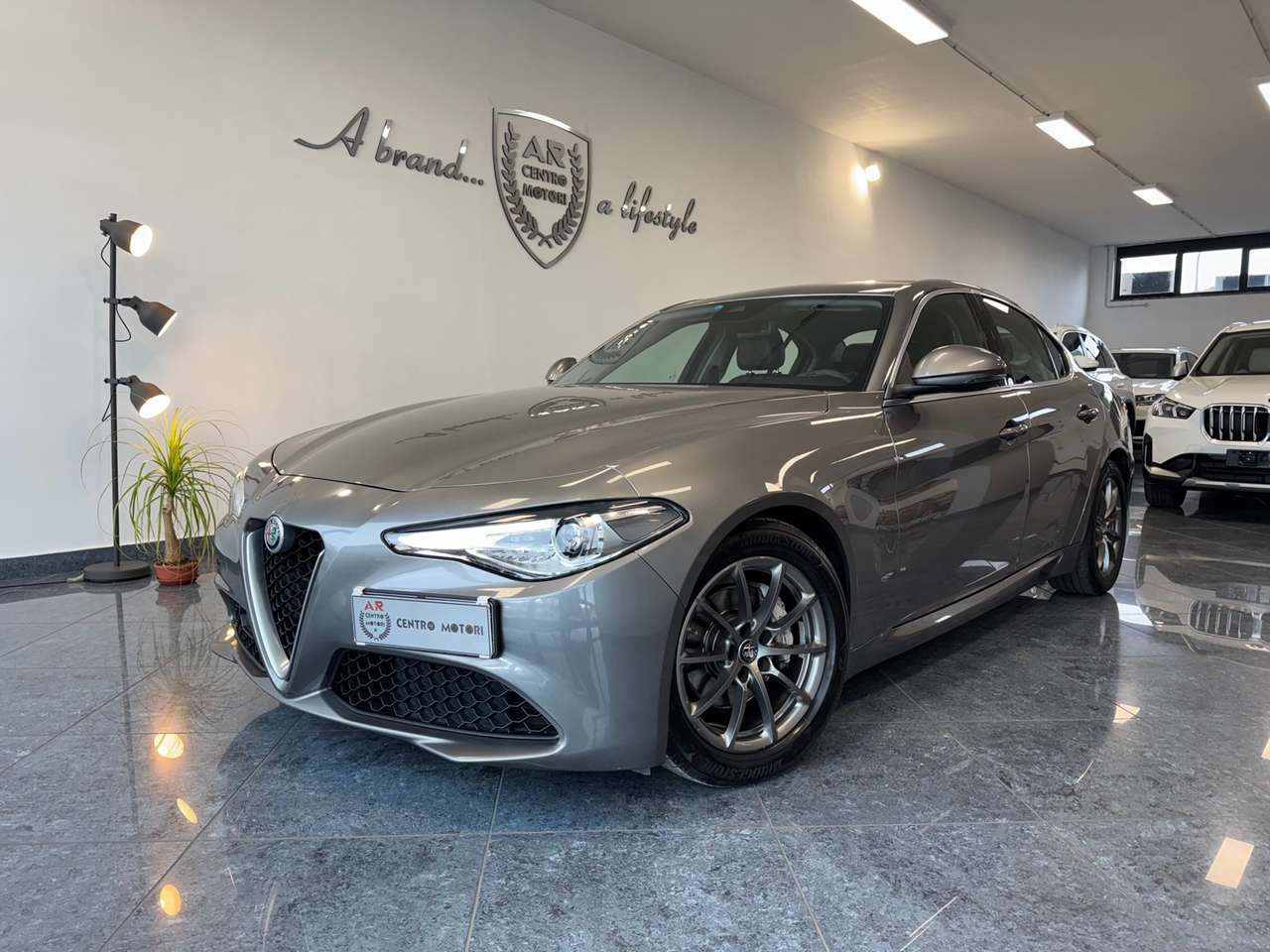 Alfa Romeo Giulia 2.2 t Super 180cv auto Navi Pelle Paddle Stupenda