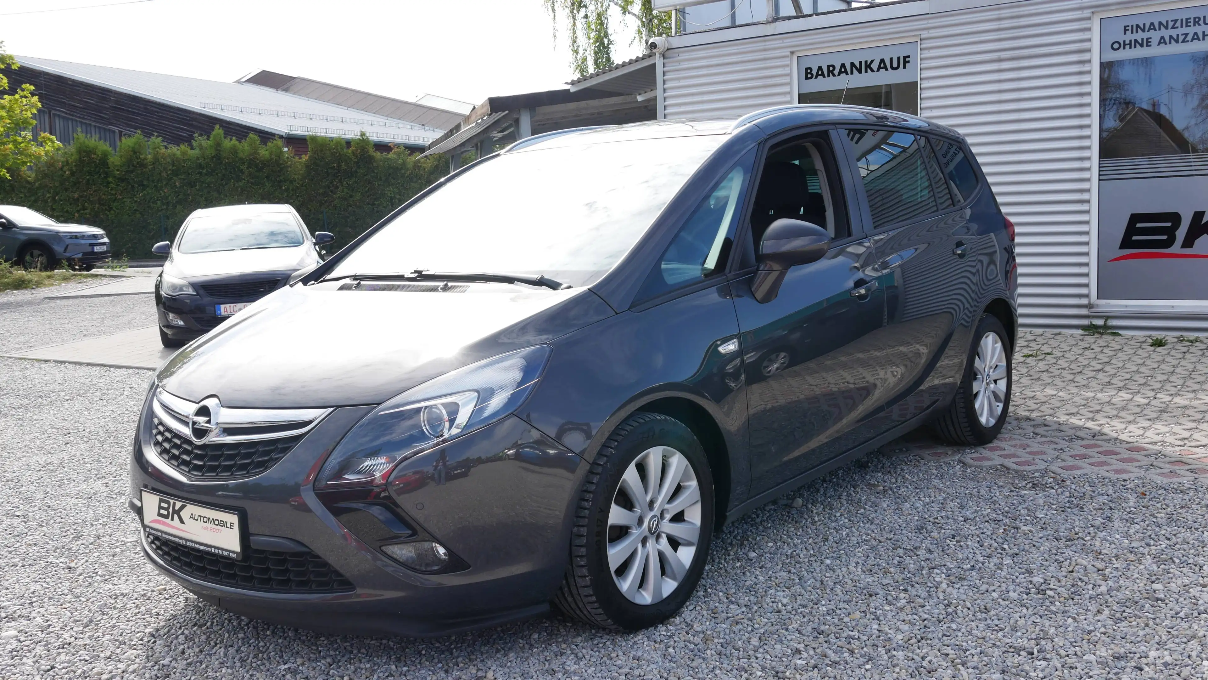 Opel Zafira Tourer Euro 6 Scheckhefgepflegt 2. Hand Fahrradträger Standheiz. Klima Tempomat — photo 8