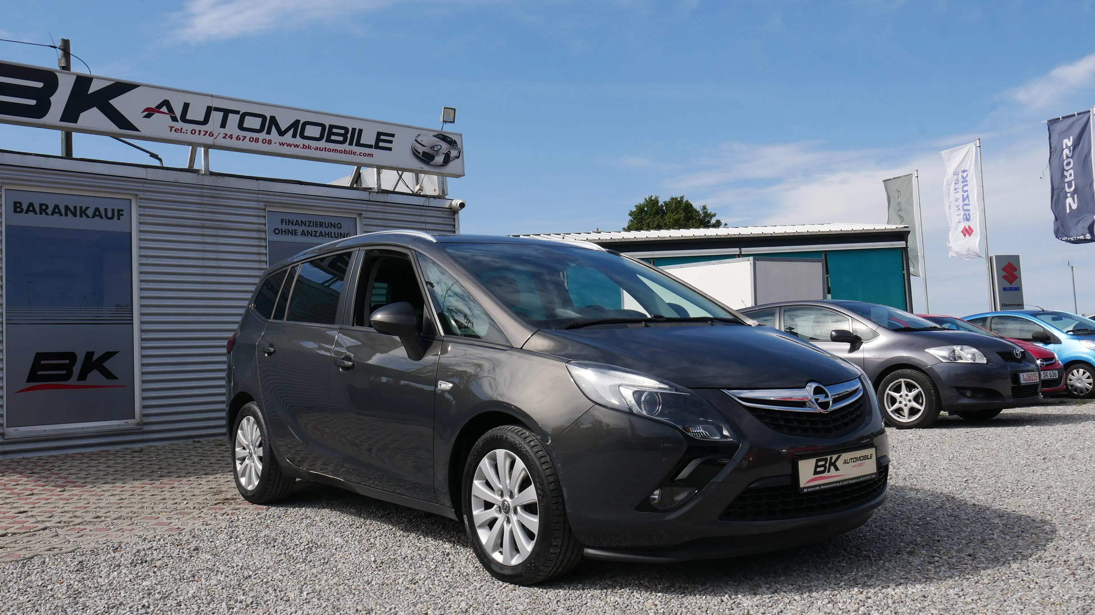 Opel Zafira Tourer Euro 6 Scheckhefgepflegt 2. Hand Fahrradträger Standheiz. Klima Tempomat