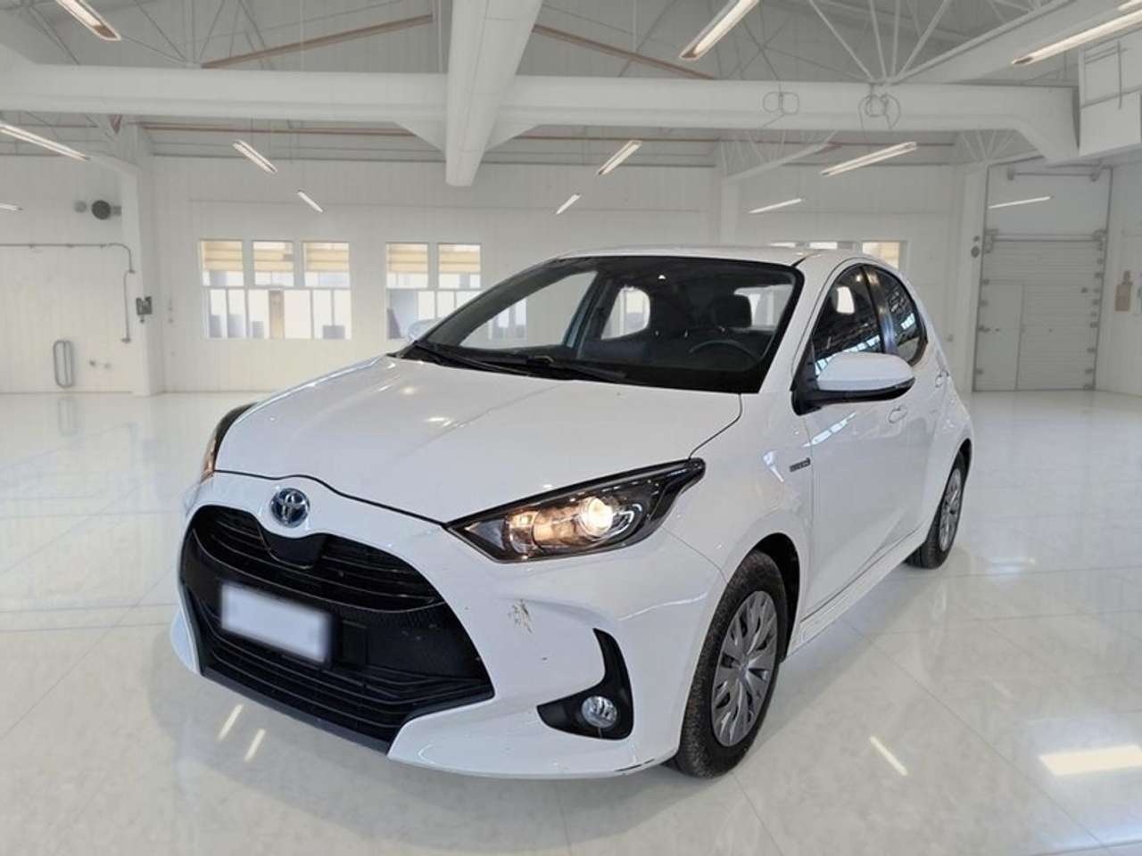 Toyota Yaris HYBRID BUSINESS MY20 5 PORTE BERLINA