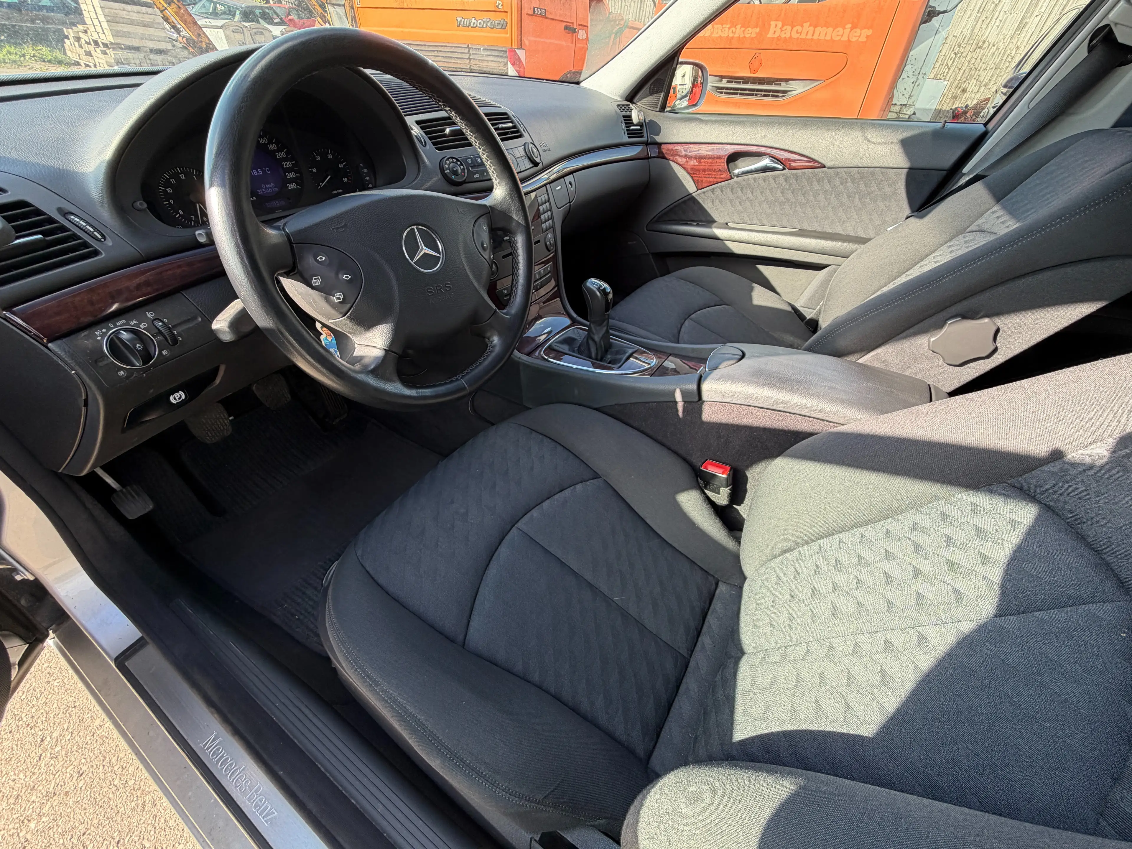 Mercedes-Benz E 220 E 220 CDI (211.006) — photo 12